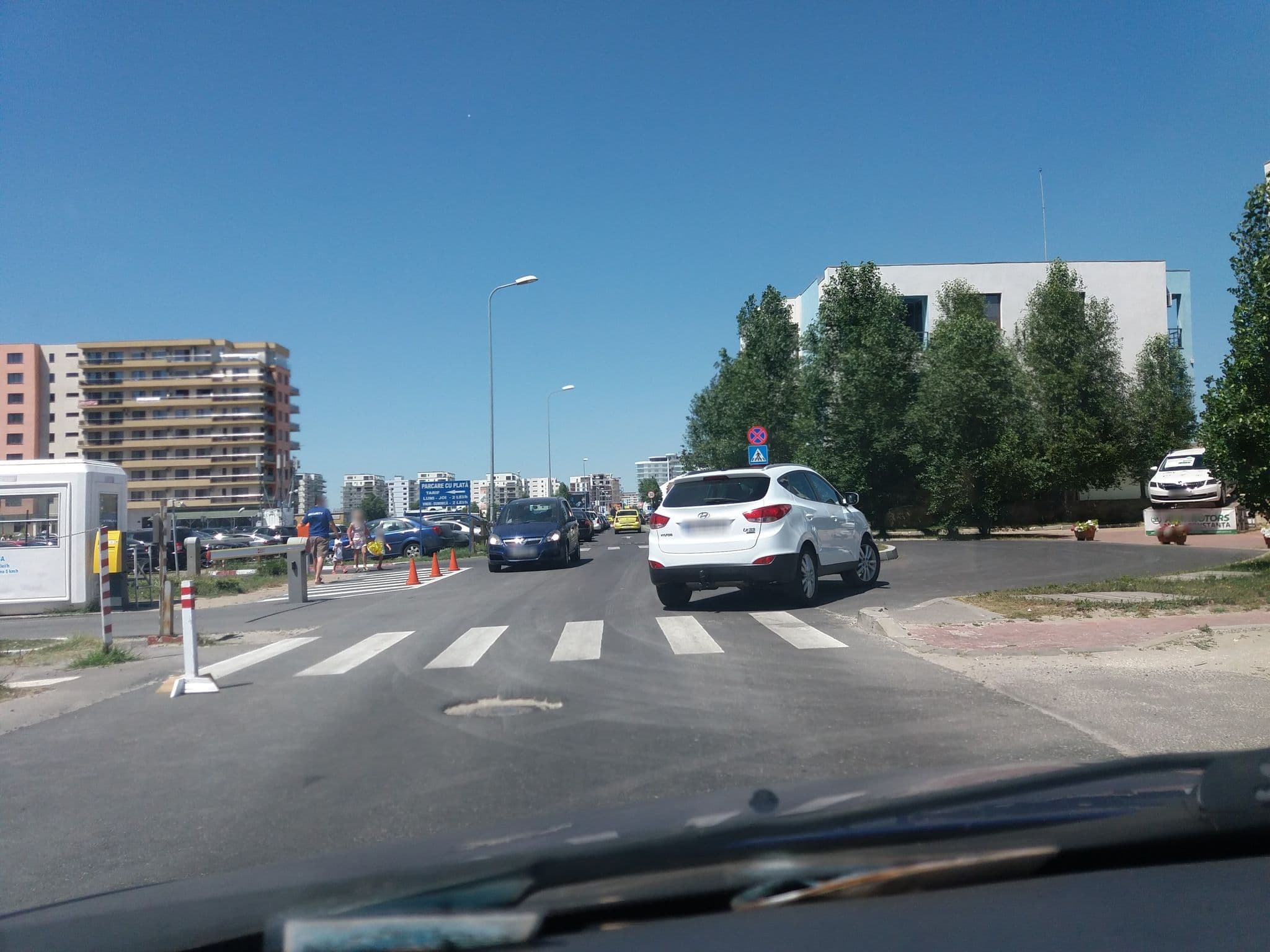 Street view near Blue Beach, Palazu Mare