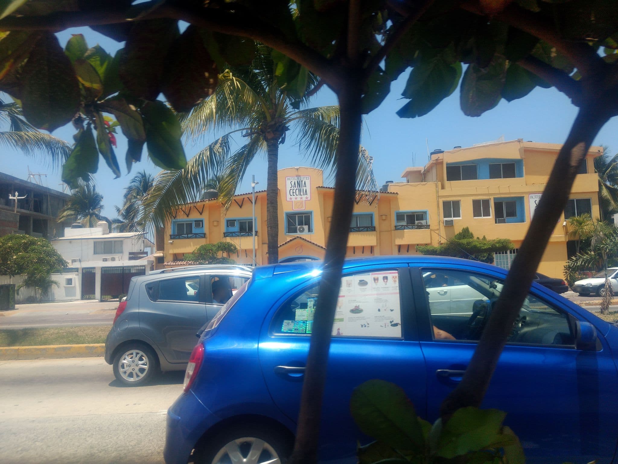 Street view near Sta. Clara Bungalows, Manzanillo — © mapeadora (CC BY-SA · Mapillary)