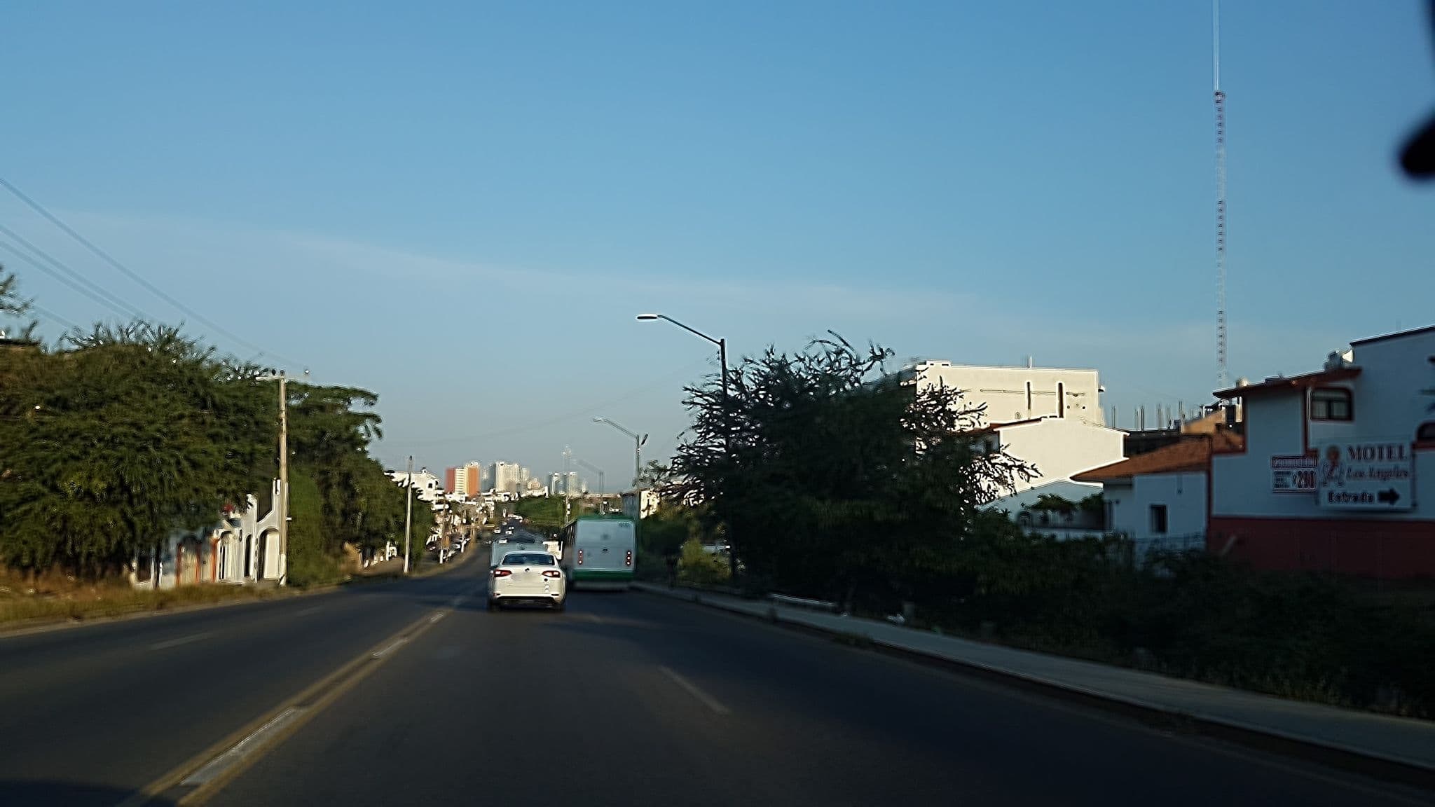 Street view near Motel Los Angeles, Puerto Vallarta — © julgq (CC BY-SA · Mapillary)