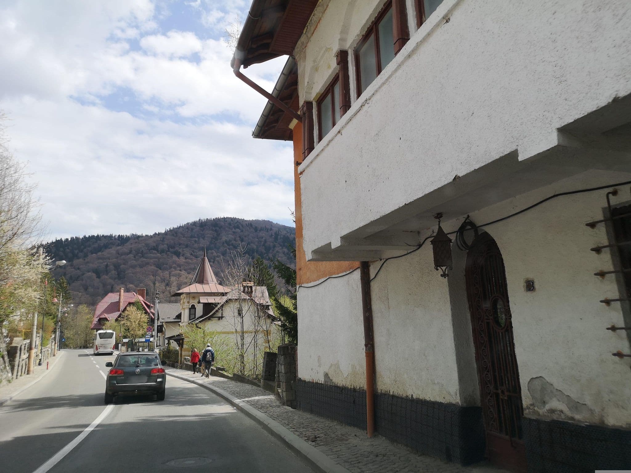 Street view near Vila Aluniș, Sinaia