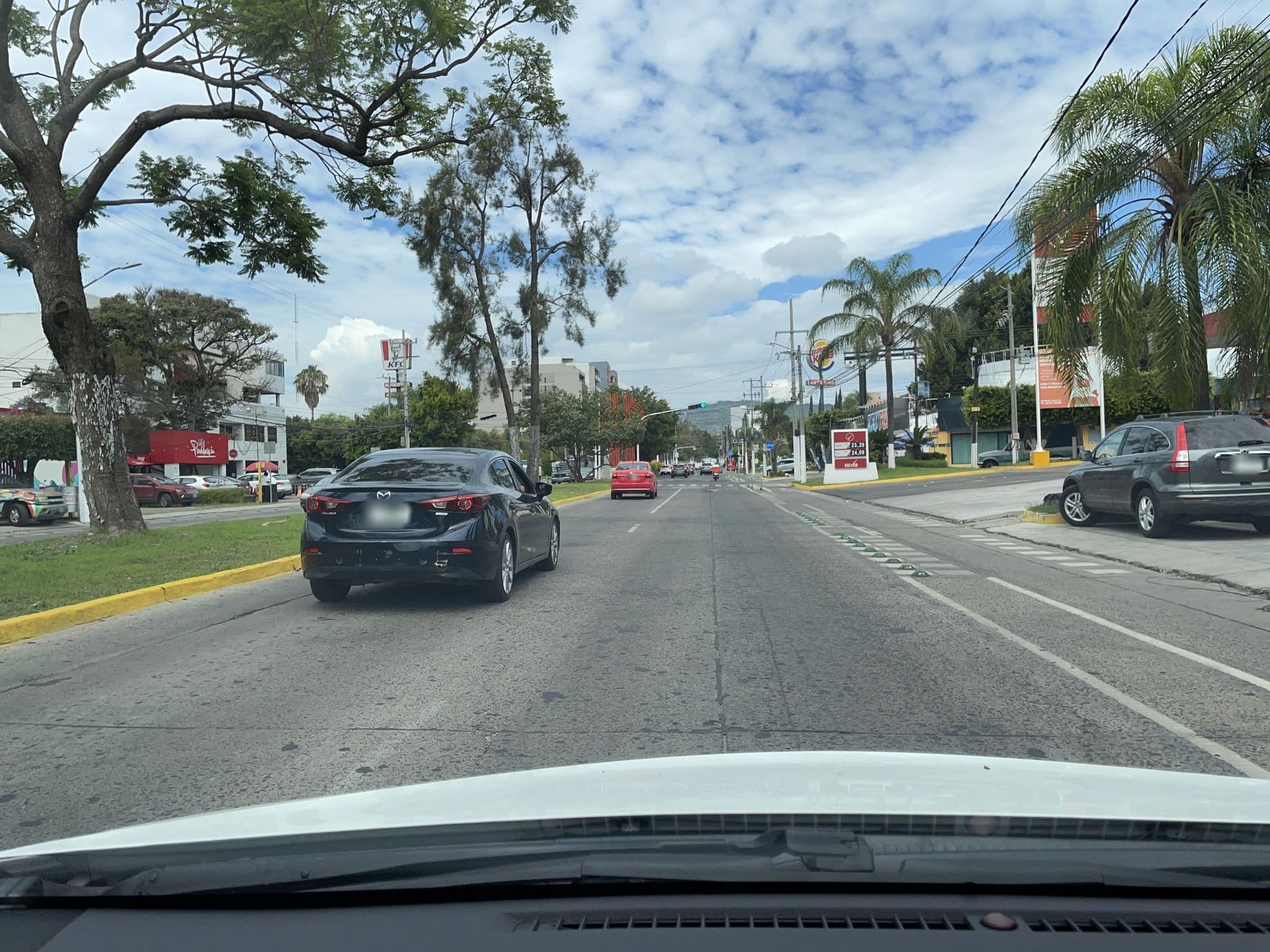 Street view near European Suites Lifestyle, Zapopan2 — © DanielRguez14 (CC BY-SA · Mapillary)