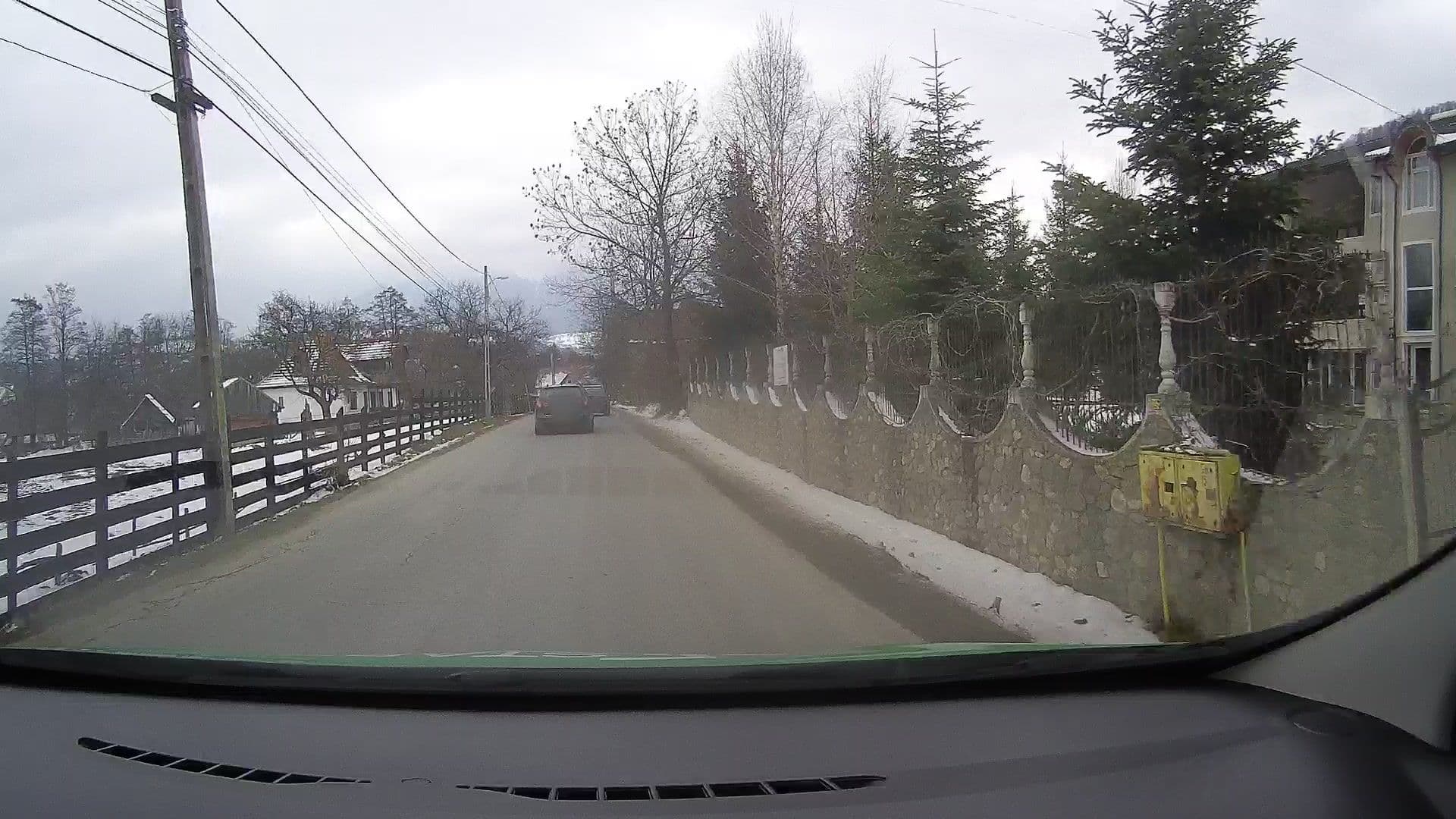 Street view near Pensiunea Carpathia, Bran — © tavi (CC BY-SA · Mapillary)