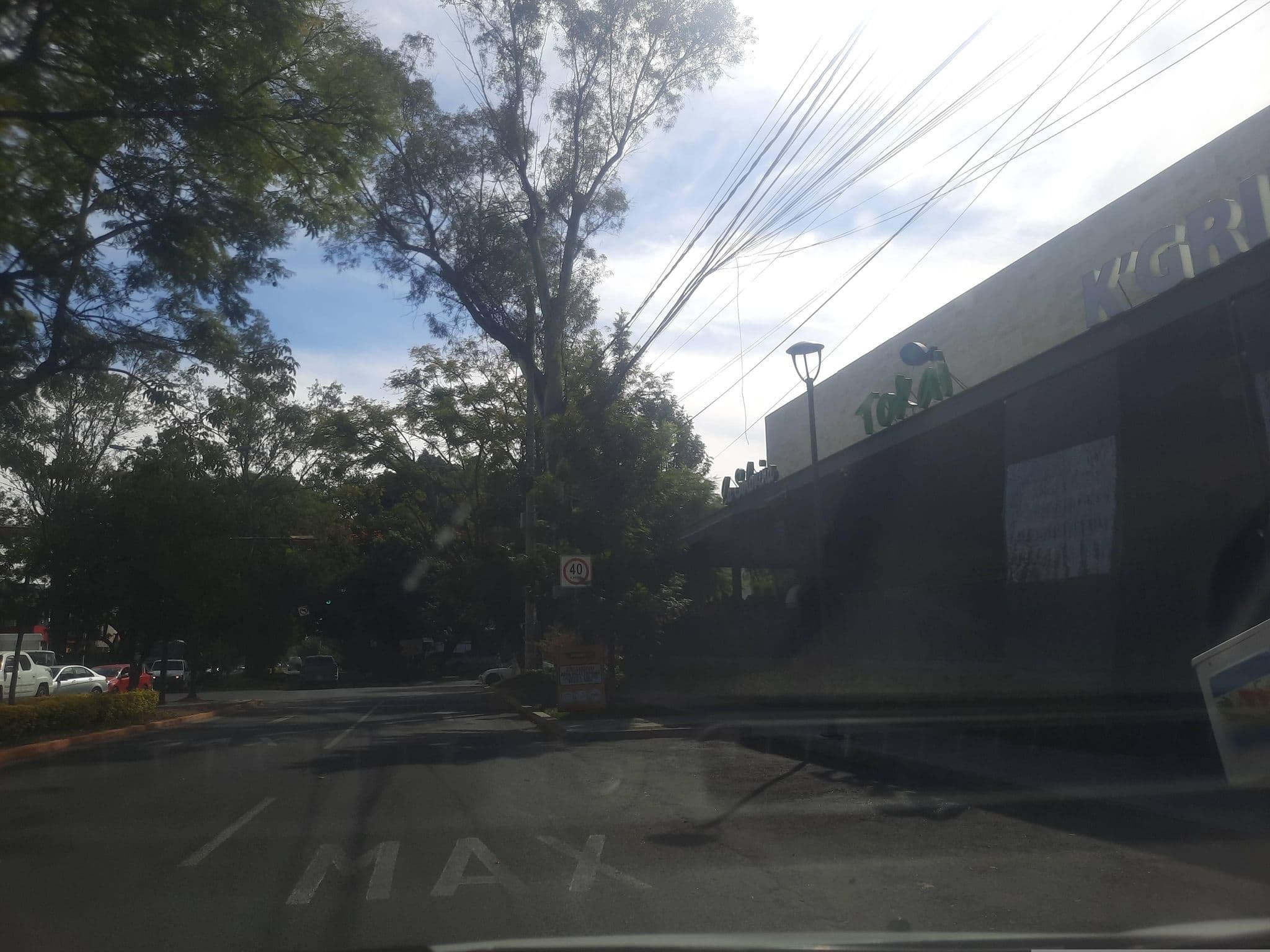 Street view near Grupo Poto Gas, Guadalajara — © darkneoss (CC BY-SA · Mapillary)