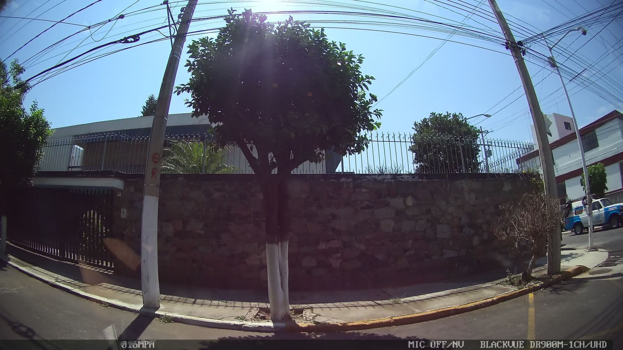 Street view near Hotel Minerva, Guadalajara — © kaart_1 (CC BY-SA · Mapillary)