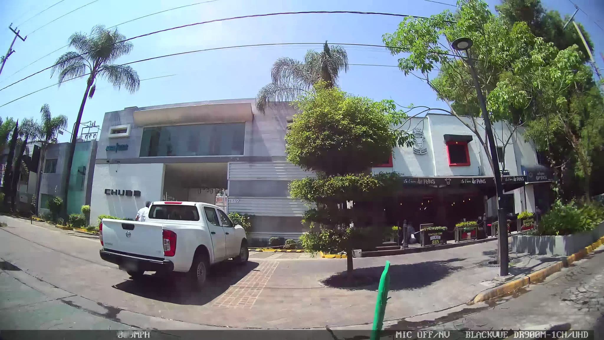 Street view near Suites las Palmas Hotel & Villas, Guadalajara — © kaart_1 (CC BY-SA · Mapillary)