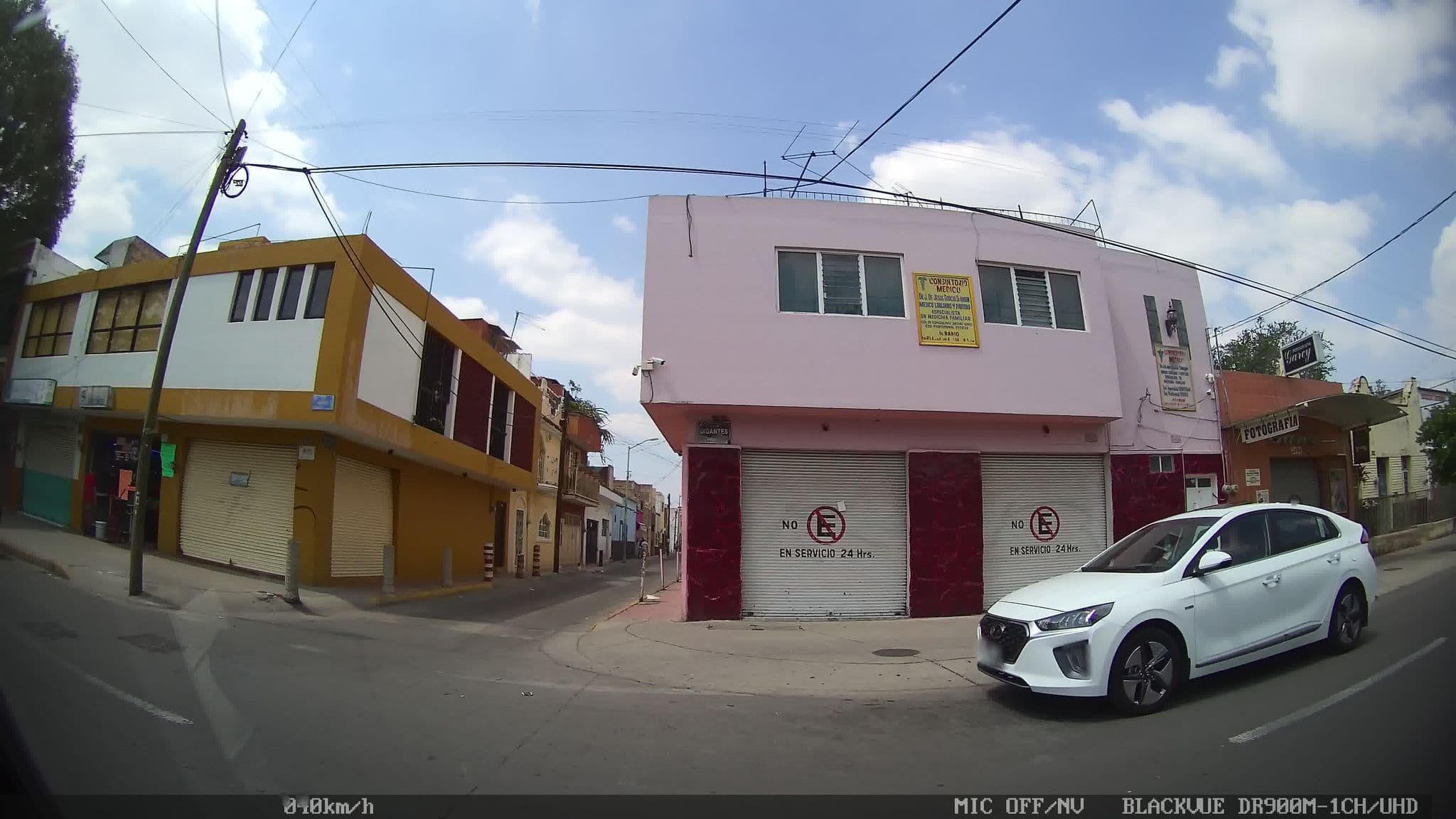 Street view near Hotel, Tlaquepaque — © kaart_3 (CC BY-SA · Mapillary)