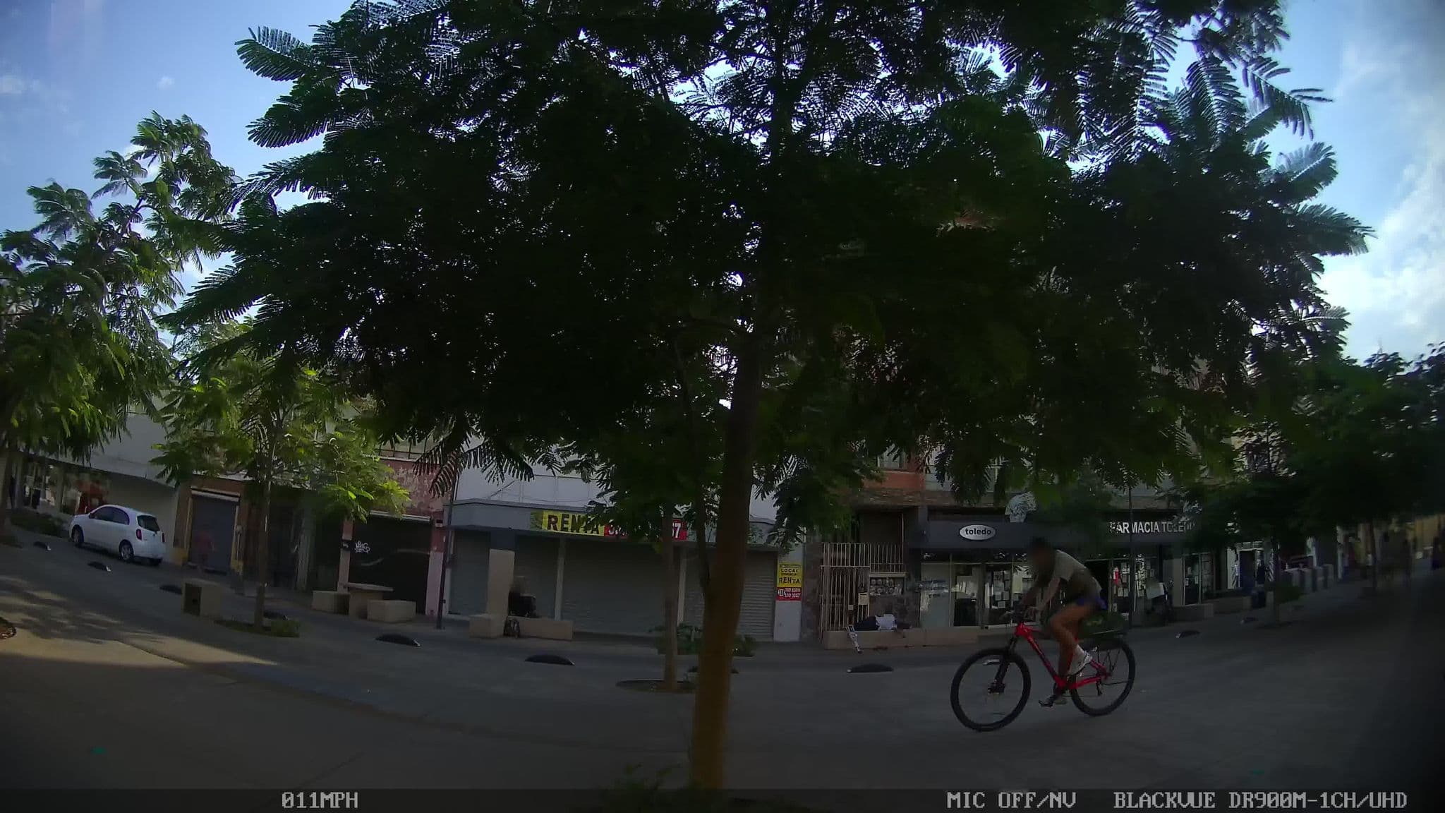 Street view near Hostelitoinn, Guadalajara — © kaart_1 (CC BY-SA · Mapillary)