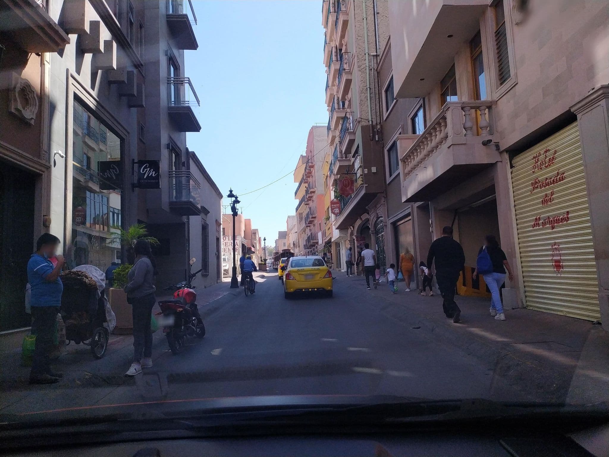 Street view near Hotel Grand Marques, San Juan de los Lagos — © xe1gyp (CC BY-SA · Mapillary)