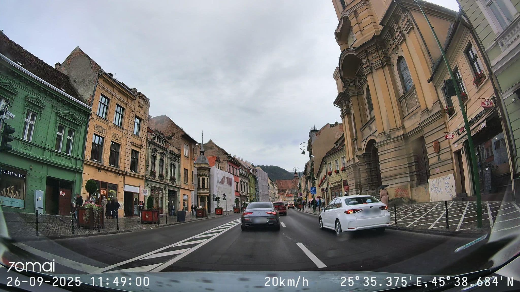 Street view near Pensiunea Noemi, Braşov