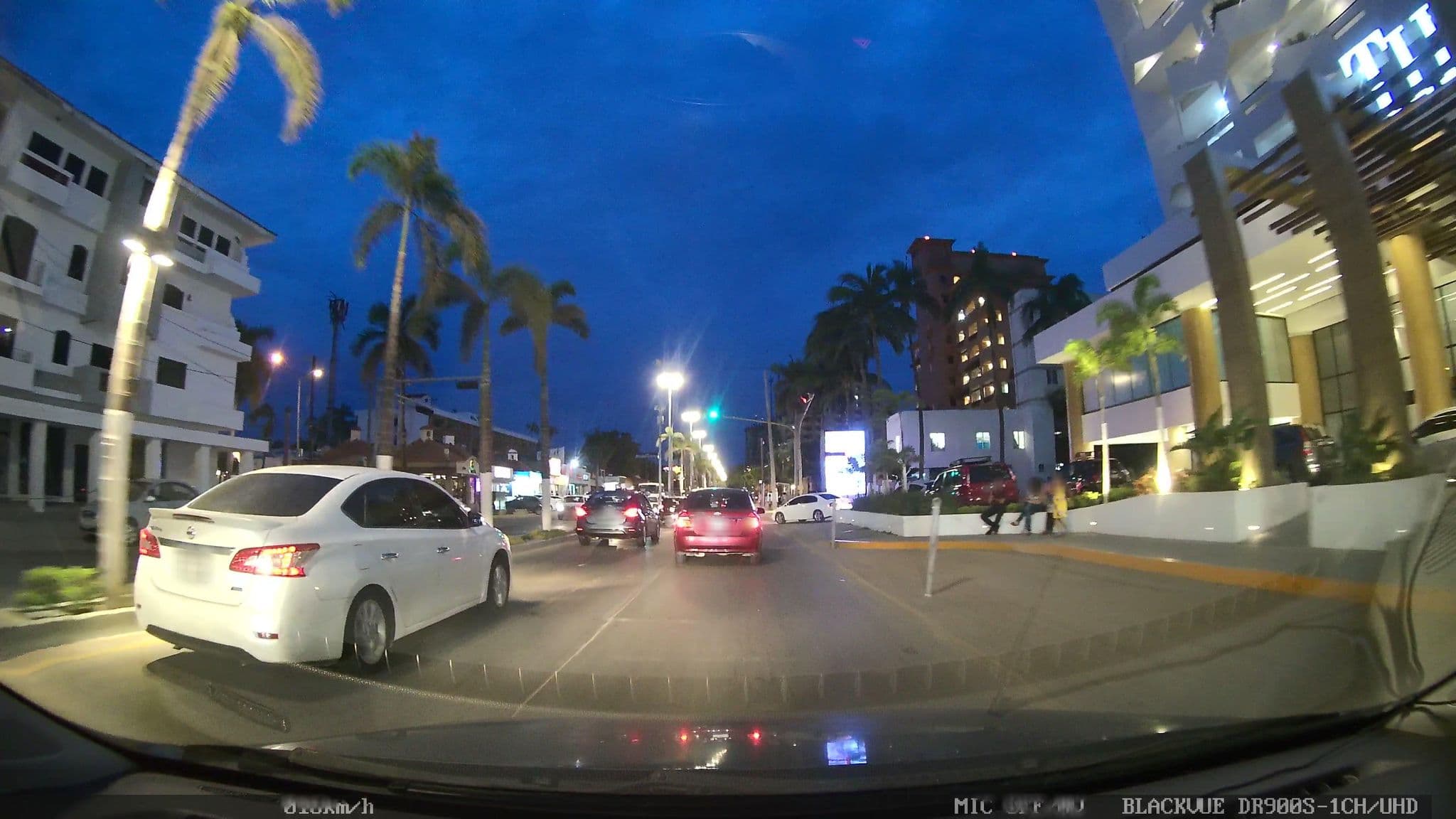 Street view near Inns de Mexico, Mazatlán — © nicovargas (CC BY-SA · Mapillary)
