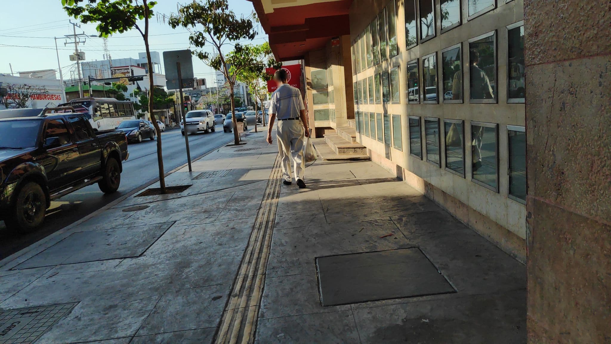 Street view near Hotel San Marcos Salon Castilla, Culiacán — © punksolid (CC BY-SA · Mapillary)
