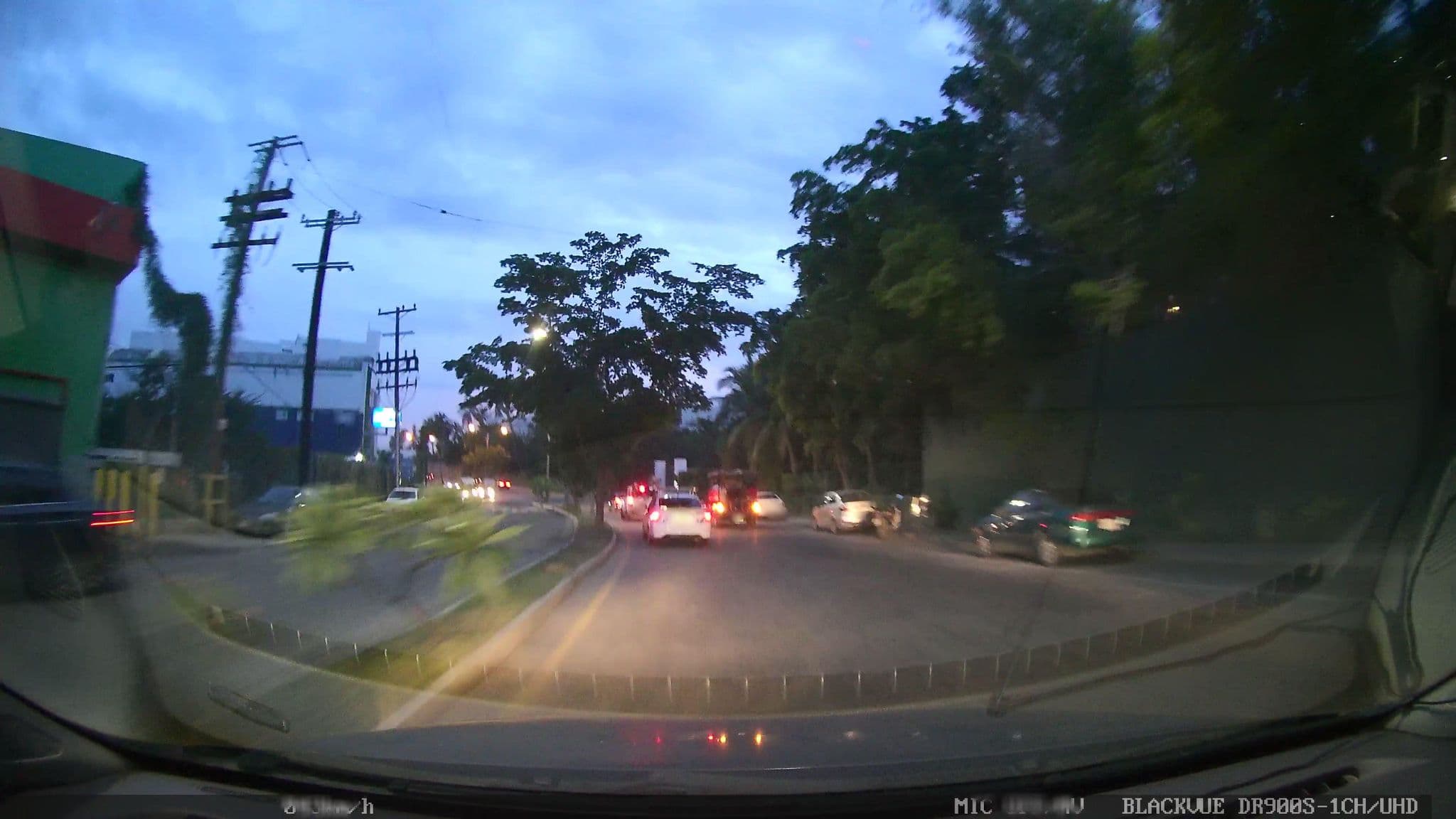 Street view near Queen Suites, Mazatlán — © nicovargas (CC BY-SA · Mapillary)