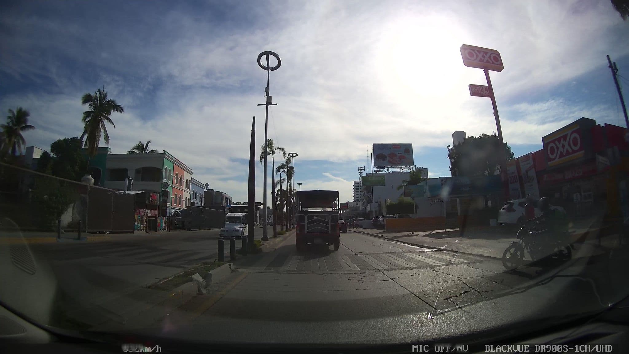 Street view near Hotel costa de oro, Mazatlán — © nicovargas (CC BY-SA · Mapillary)
