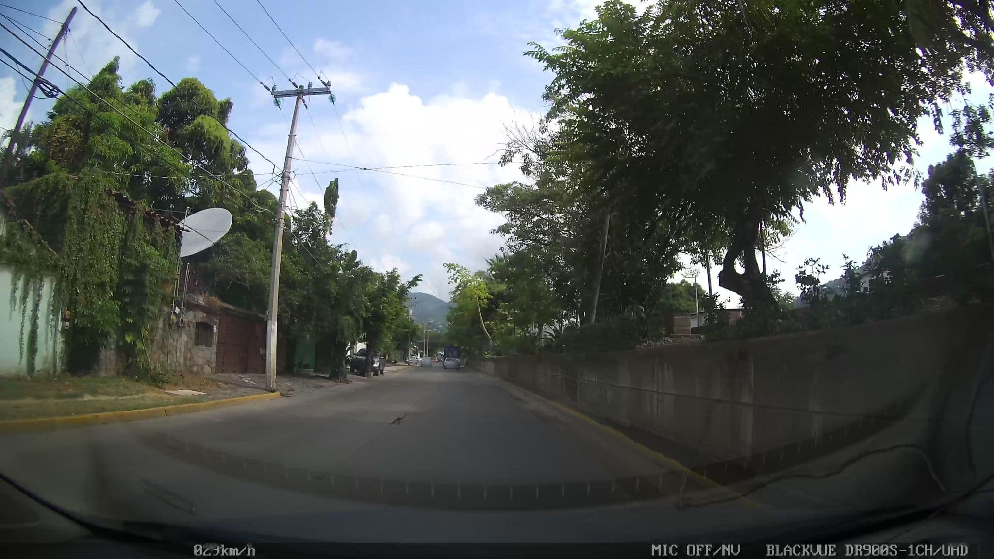 Street view near Villa Polinesia, Ixtapa-Zihuatanejo — © nicovargas (CC BY-SA · Mapillary)