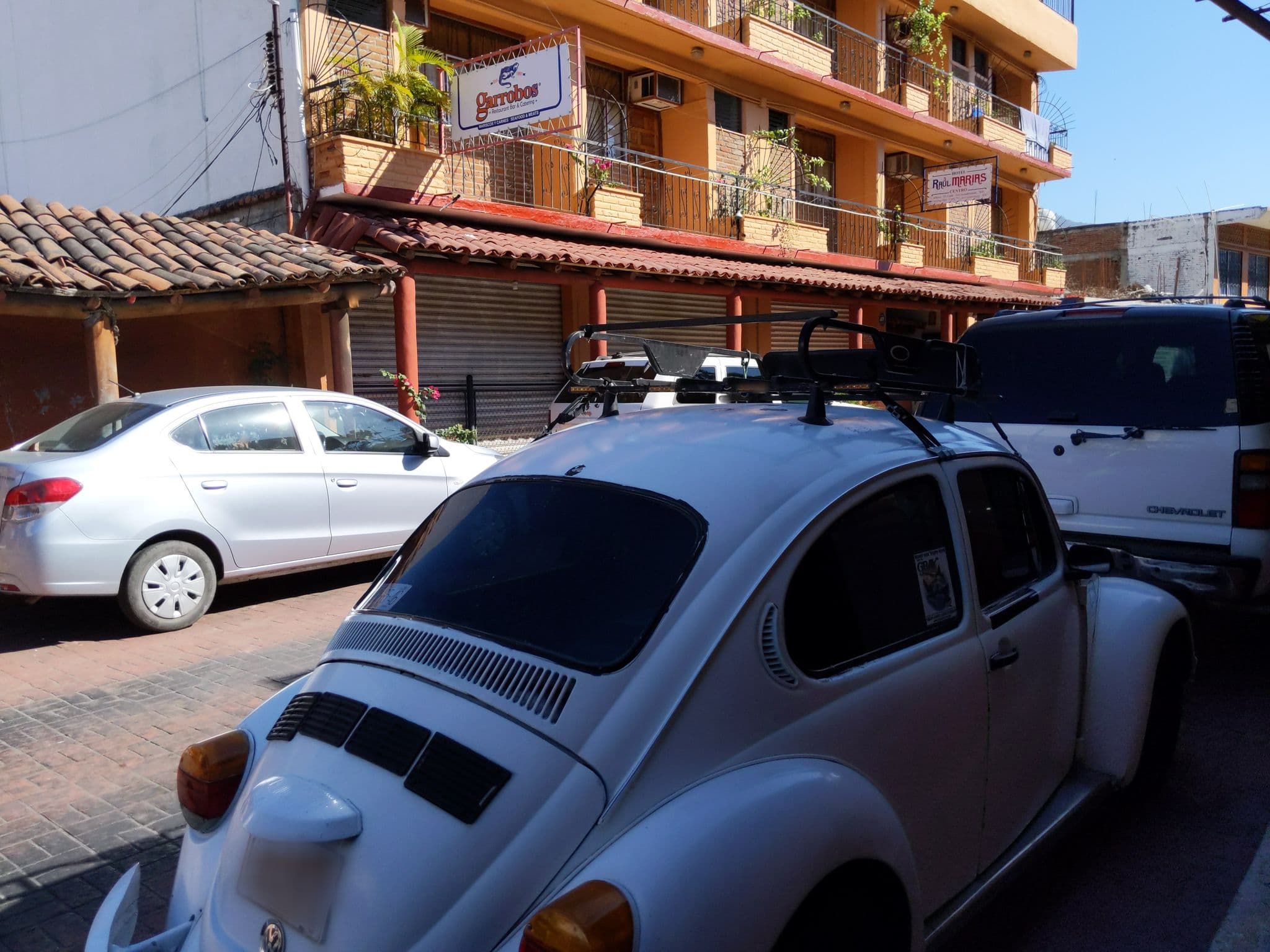 Street view near Raul 3 Marias Zihuatanejo Centro, Ixtapa-Zihuatanejo — © m1ch (CC BY-SA · Mapillary)