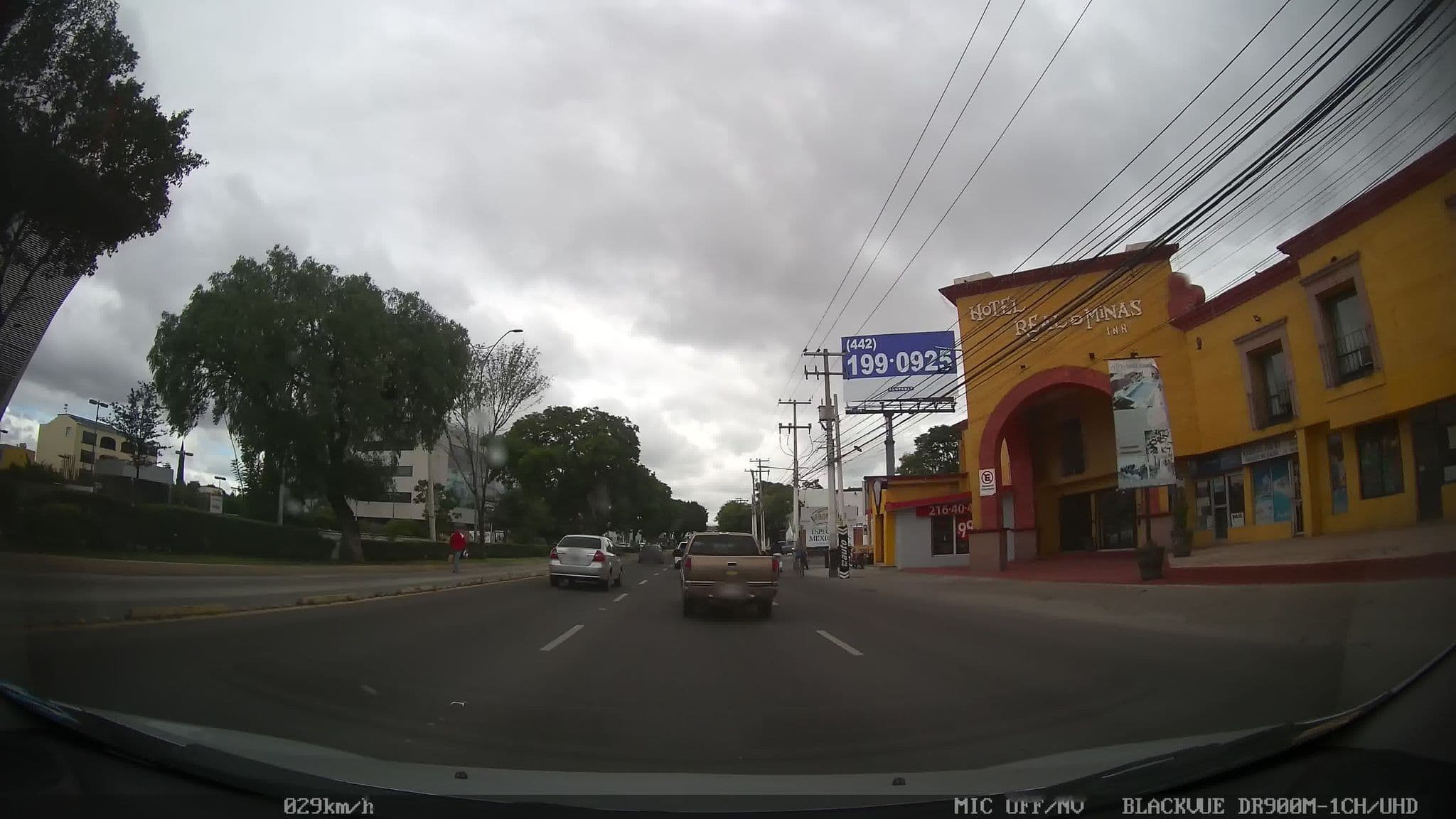 Street view near Hotel Beddo Express Querétaro, Santiago de Querétaro — © kaart_1 (CC BY-SA · Mapillary)