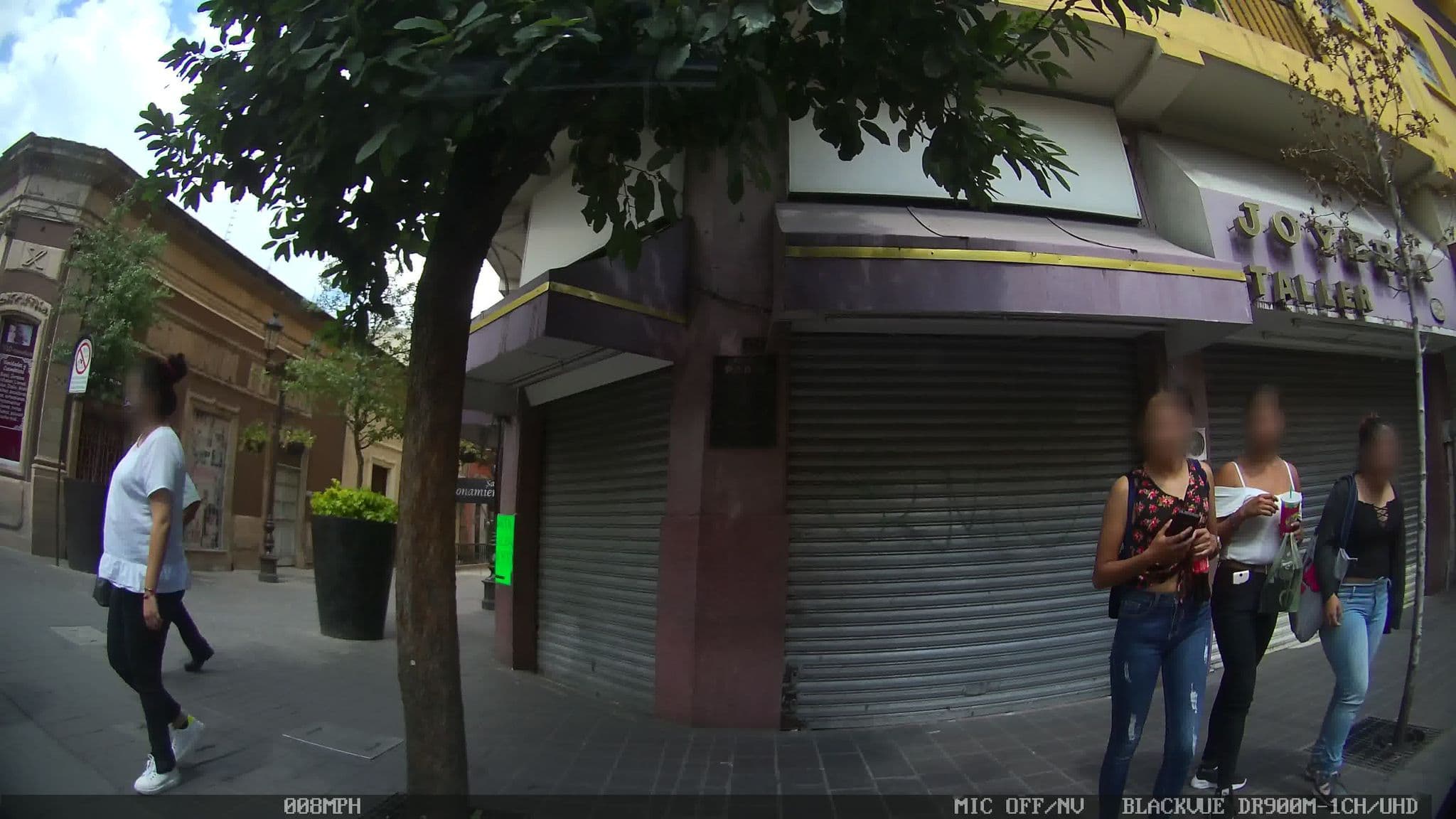 Street view near El baron, León de los Aldama — © kaart_3 (CC BY-SA · Mapillary)