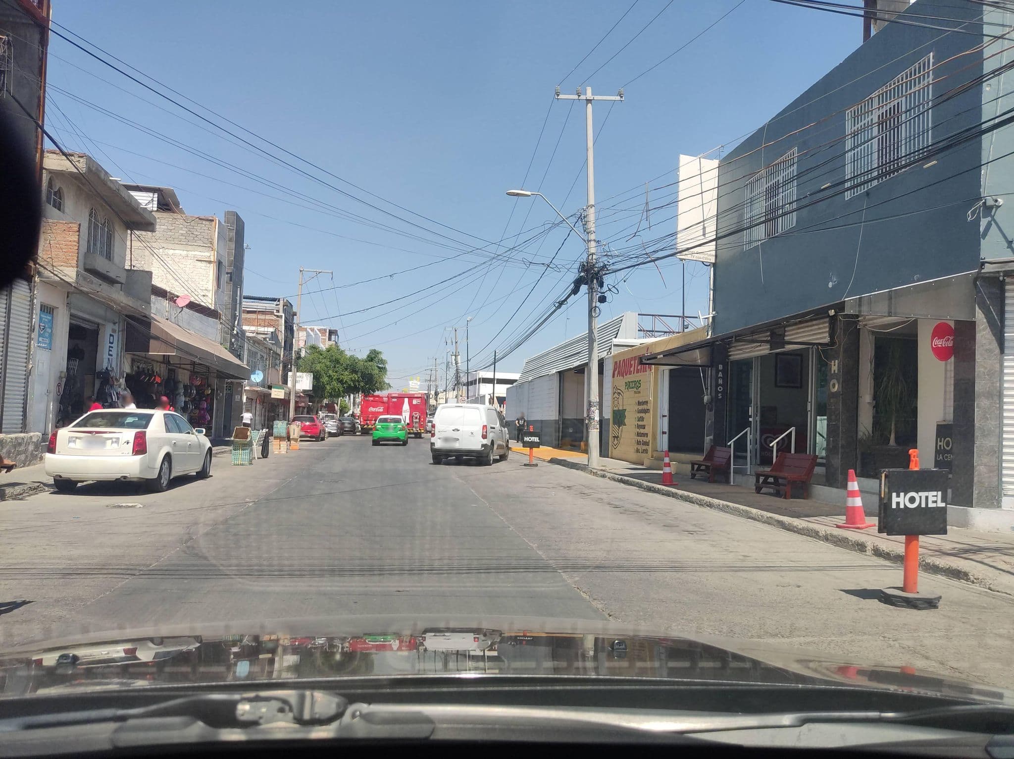 Street view near go mini hotel, León de los Aldama — © oramire (CC BY-SA · Mapillary)