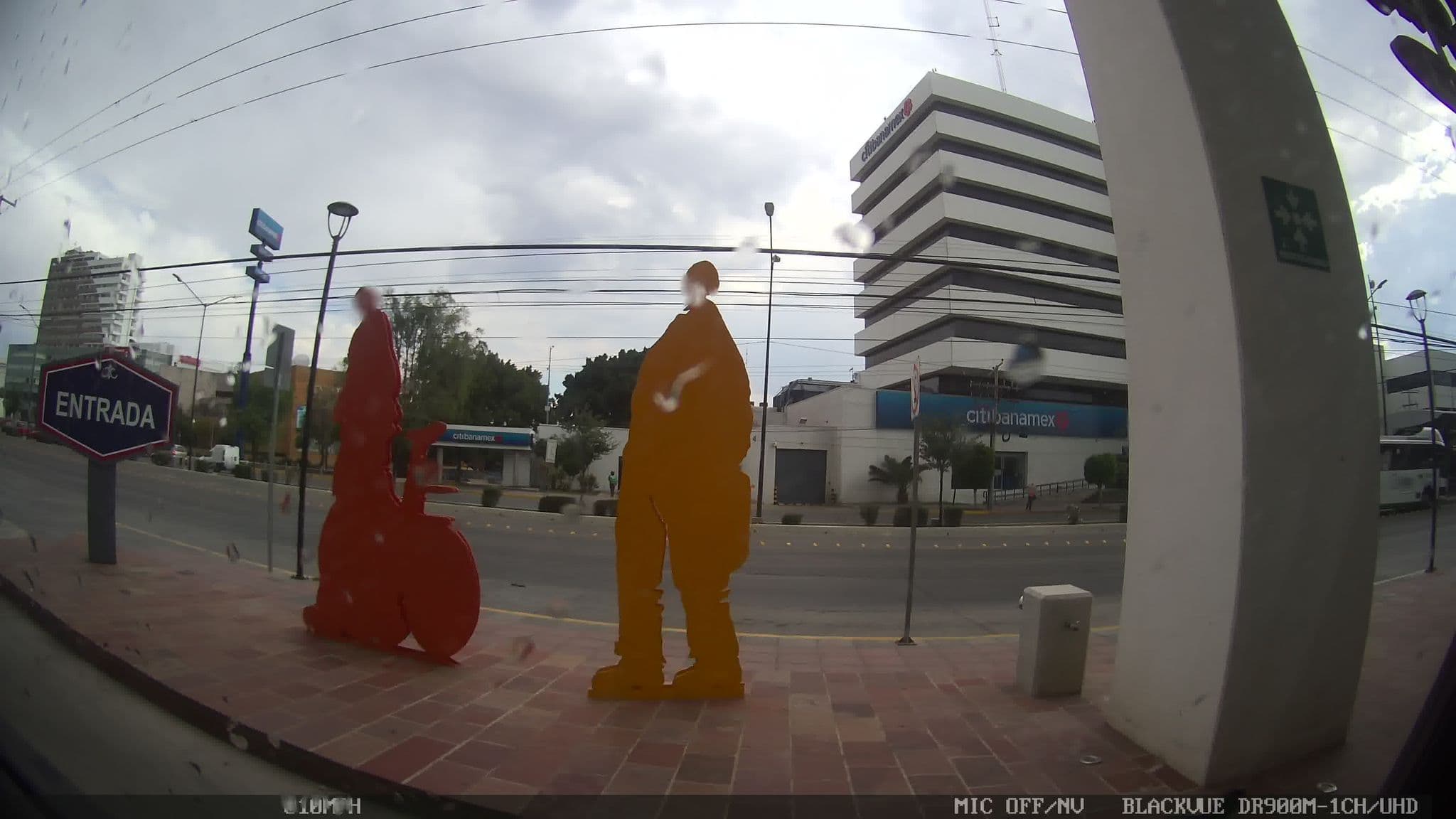 Street view near Hampton Inn by Hilton, León de los Aldama — © kaart_3 (CC BY-SA · Mapillary)
