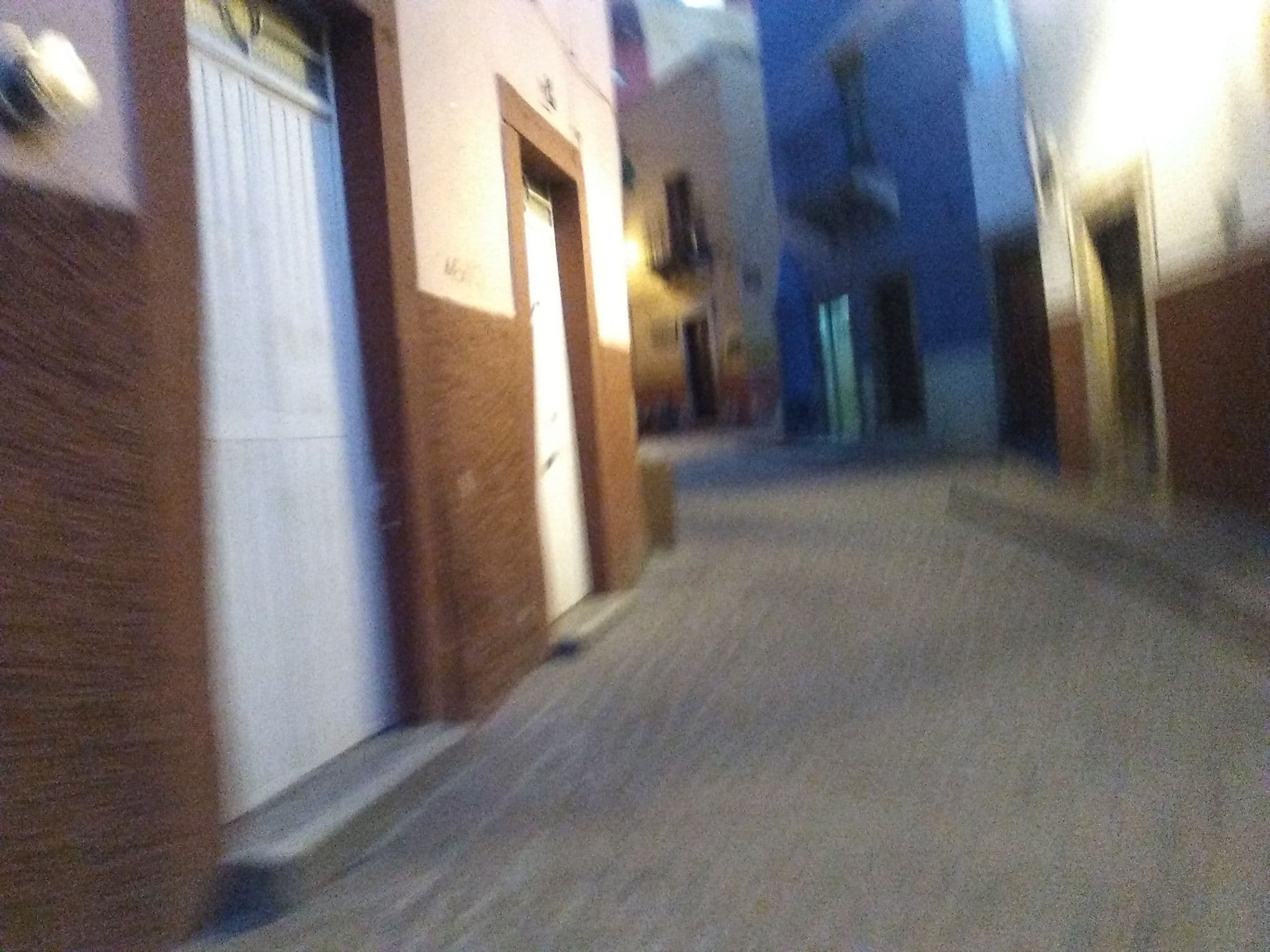 Street view near Hostel Punto 72, Guanajuato — © mapeadora (CC BY-SA · Mapillary)