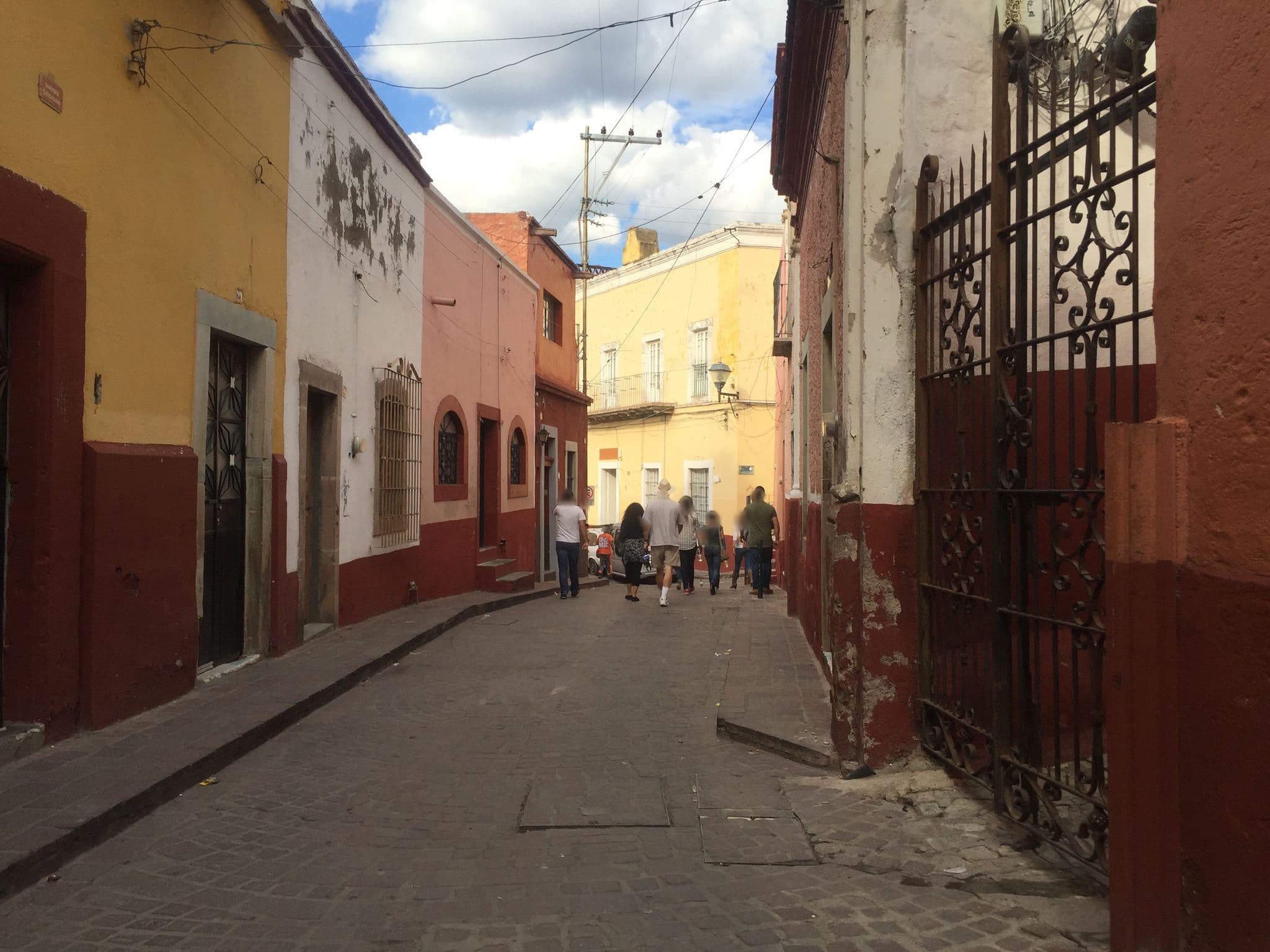 Street view near Casa Del Tiempo, Guanajuato — © mapeadora (CC BY-SA · Mapillary)