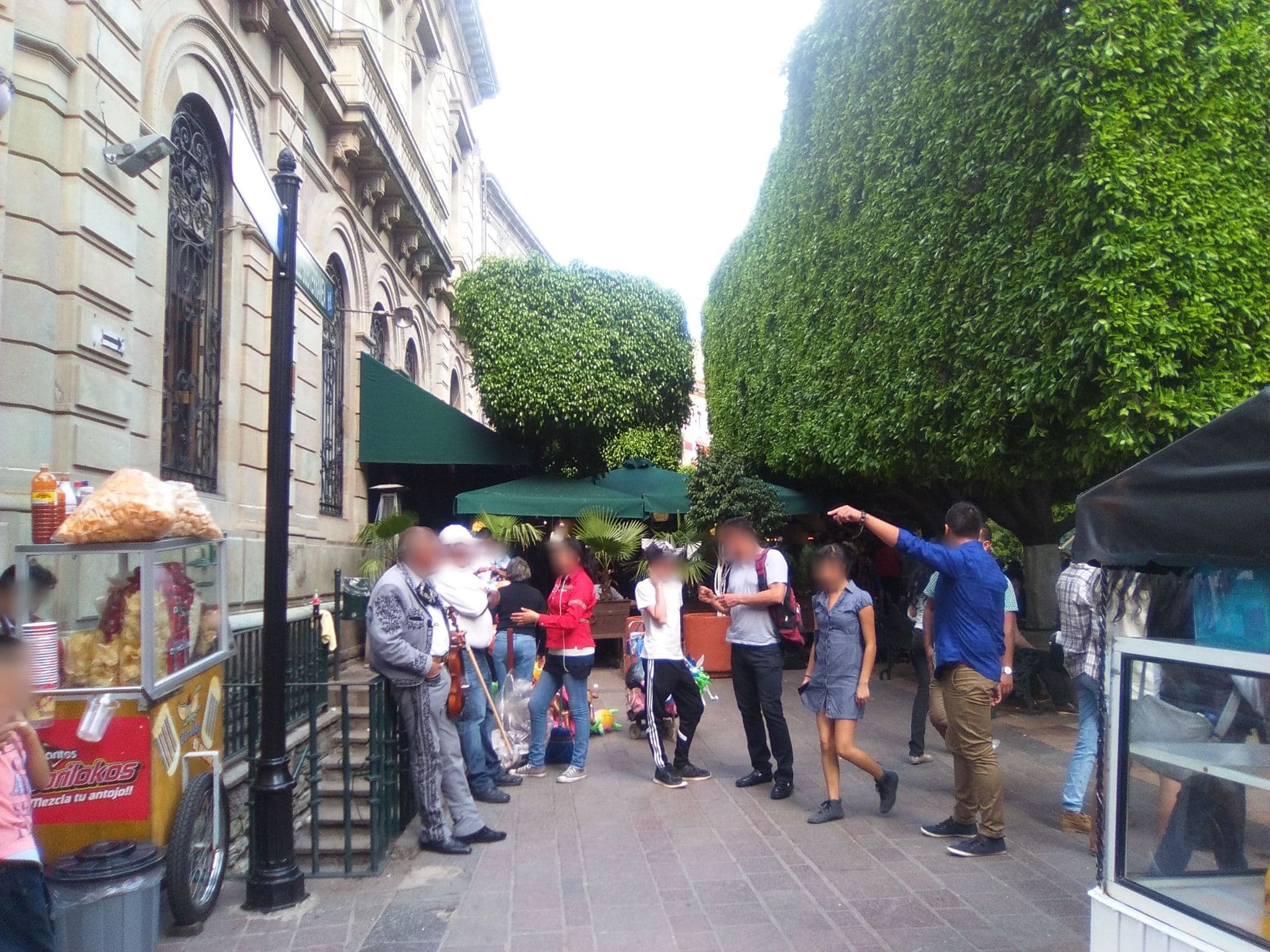 Street view near Hotel Luna de Guanajuato, Guanajuato — © mapeadora (CC BY-SA · Mapillary)
