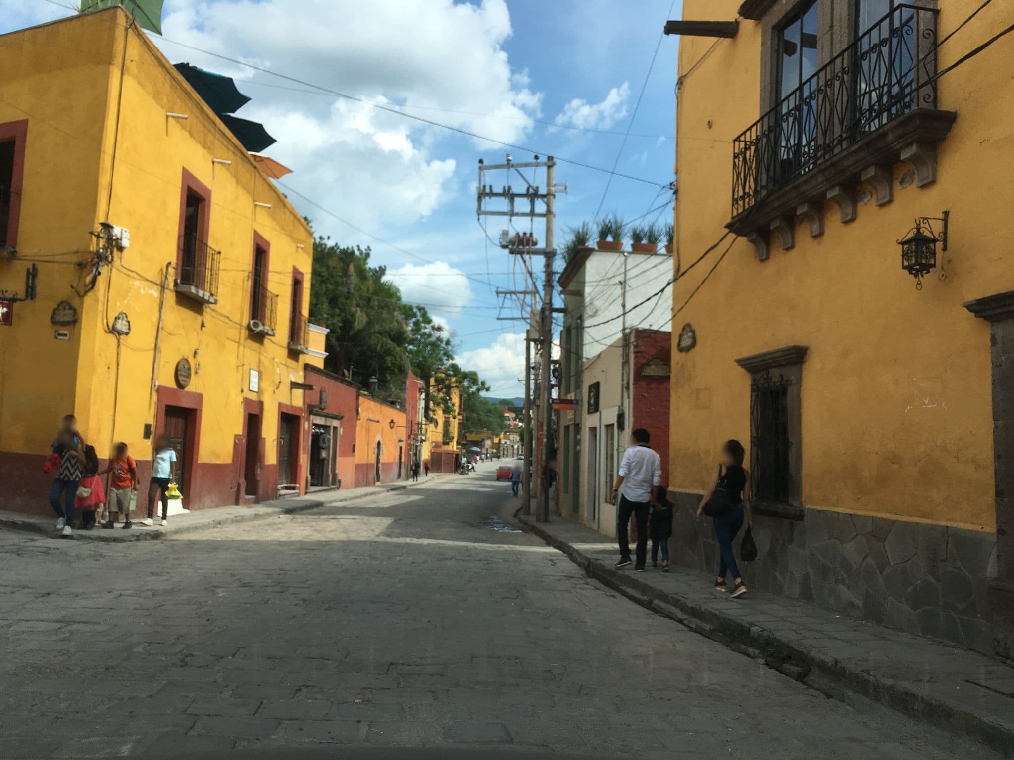 Street view near Hotel Boutique Verbena, San Miguel de Allende — © nicovargas (CC BY-SA · Mapillary)