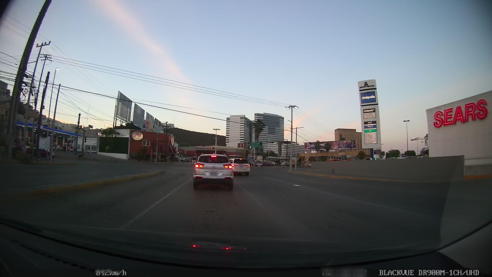 Street view near Hotel Marriott, Monterrey — © kaart_4 (CC BY-SA · Mapillary)