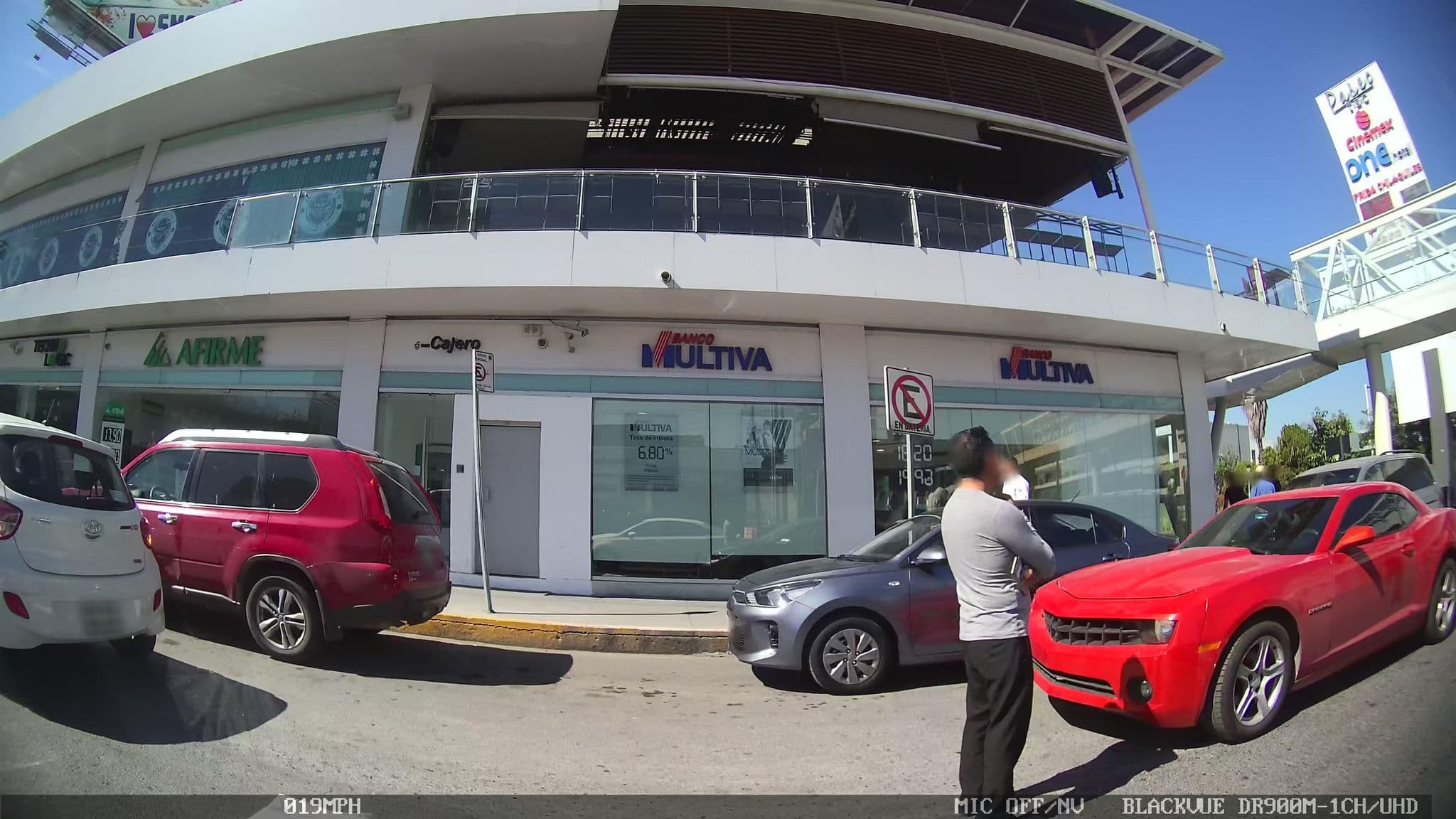 Street view near One Hoteles, Monterrey — © kaartcam (CC BY-SA · Mapillary)