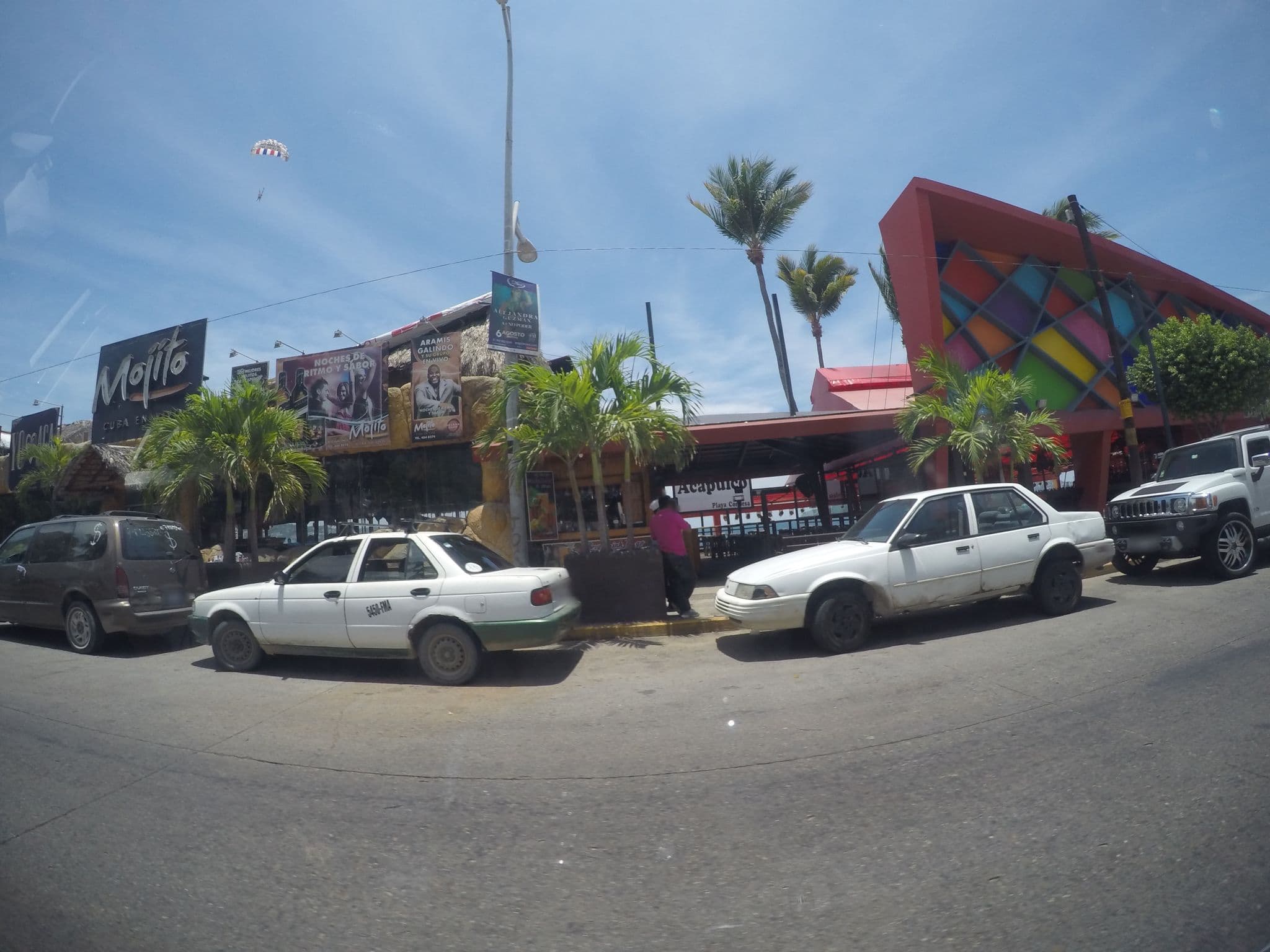 Street view near las tortugas, Acapulco de Juárez — © ccossio (CC BY-SA · Mapillary)