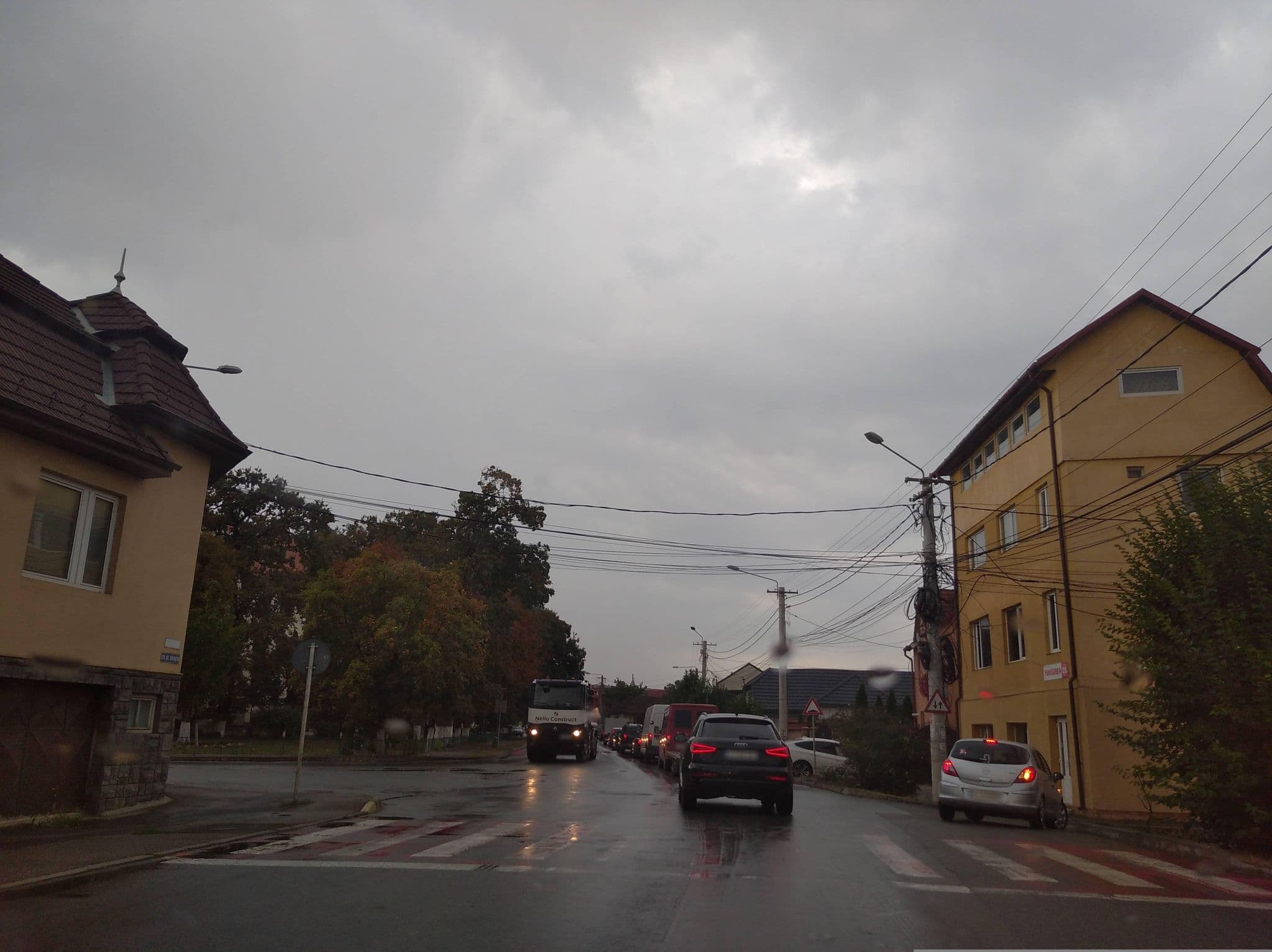 Street view near Pensiunea Gil, Turda — © grozsa11 (CC BY-SA · Mapillary)