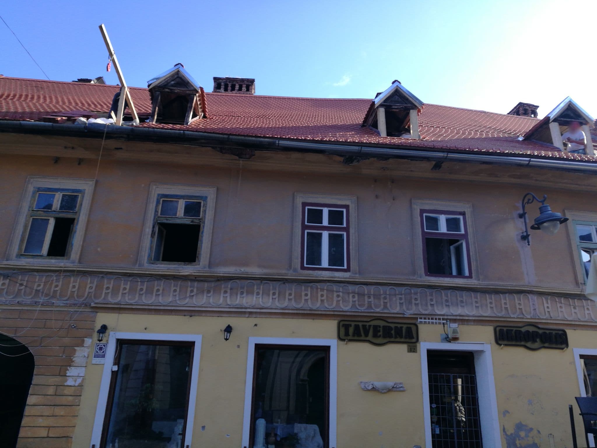 Street view near Crown Jewels Apartment, Sibiu — © rsandu (CC BY-SA · Mapillary)
