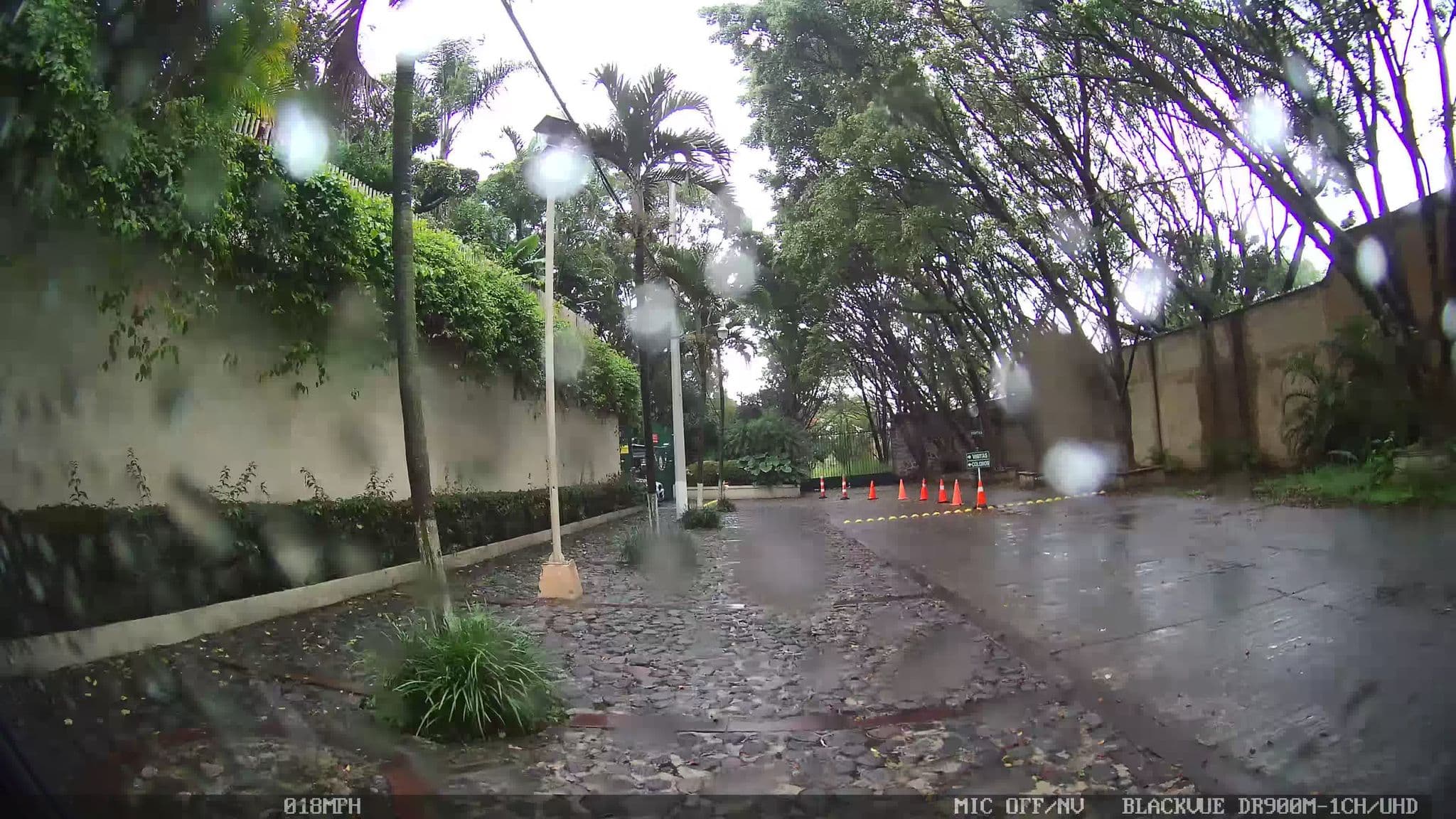 Street view near Alberca Barceló, Cuernavaca — © kaart_4 (CC BY-SA · Mapillary)