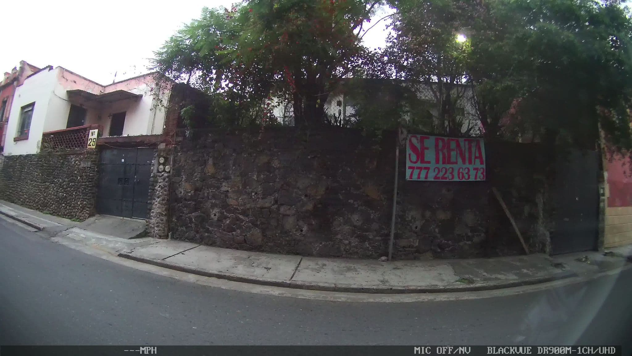 Street view near Hostal Del Sol, Cuernavaca — © kaart_4 (CC BY-SA · Mapillary)