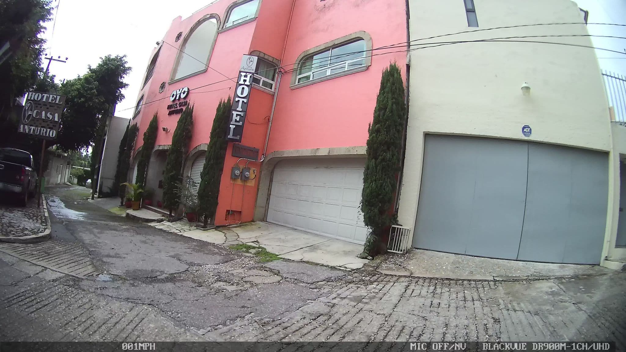Street view near Hotel Anturio, Fraccionamiento Lomas de Ahuatlán — © kaart_4 (CC BY-SA · Mapillary)