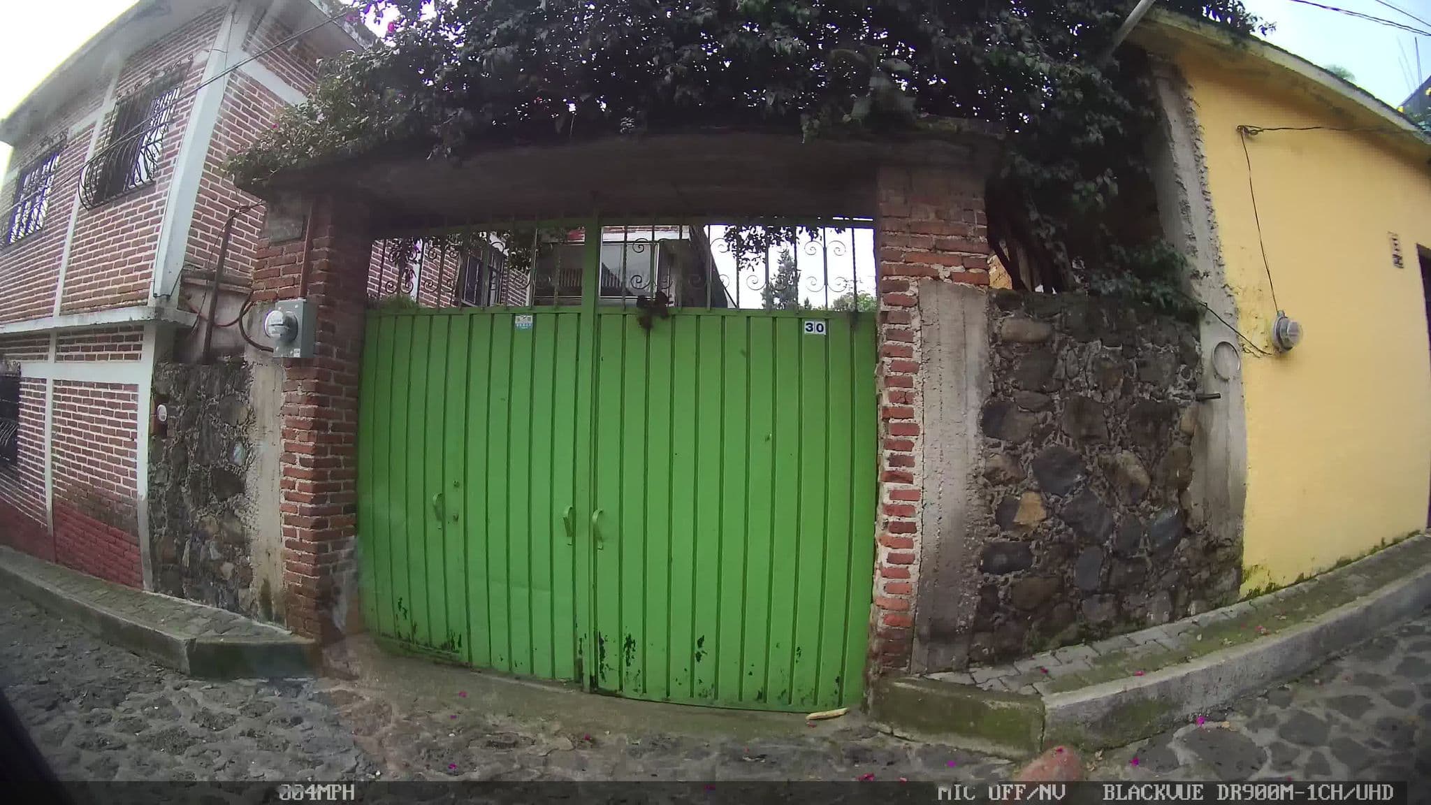 Street view near Hotel Teocalli, Tepoztlán — © kaart_4 (CC BY-SA · Mapillary)