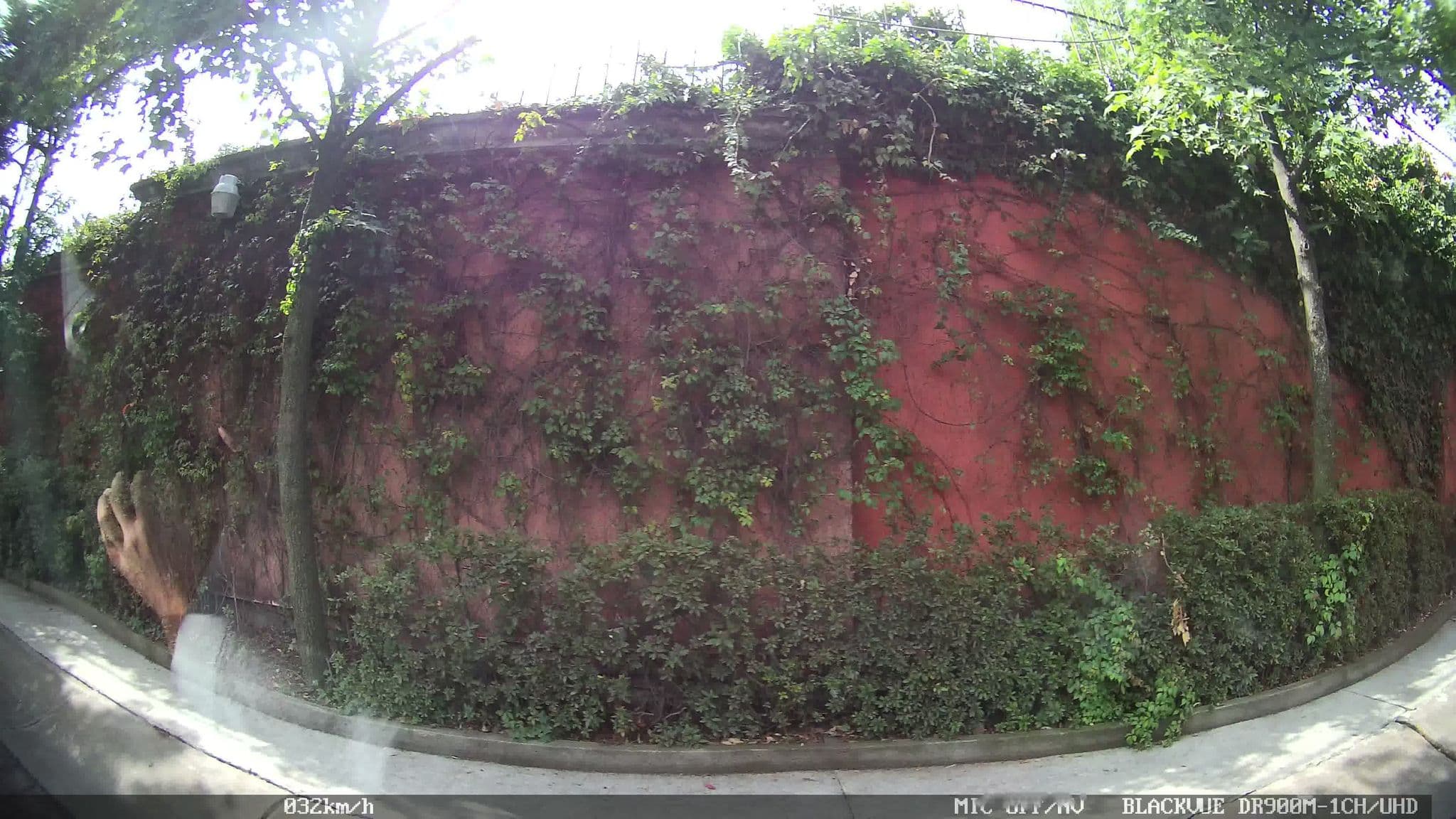 Street view near Casa Edwin, Col. Bosques de las Lomas — © kaart_4 (CC BY-SA · Mapillary)