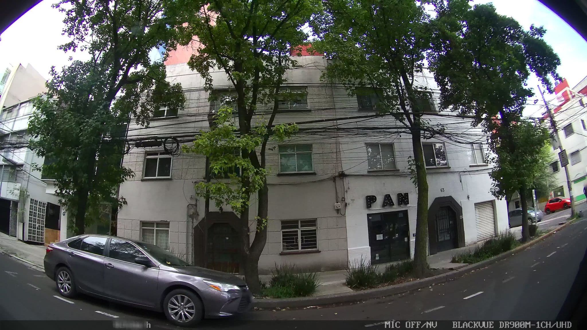 Street view near Roomies Hostel Reforma, Cuauhtémoc — © kaart_2 (CC BY-SA · Mapillary)