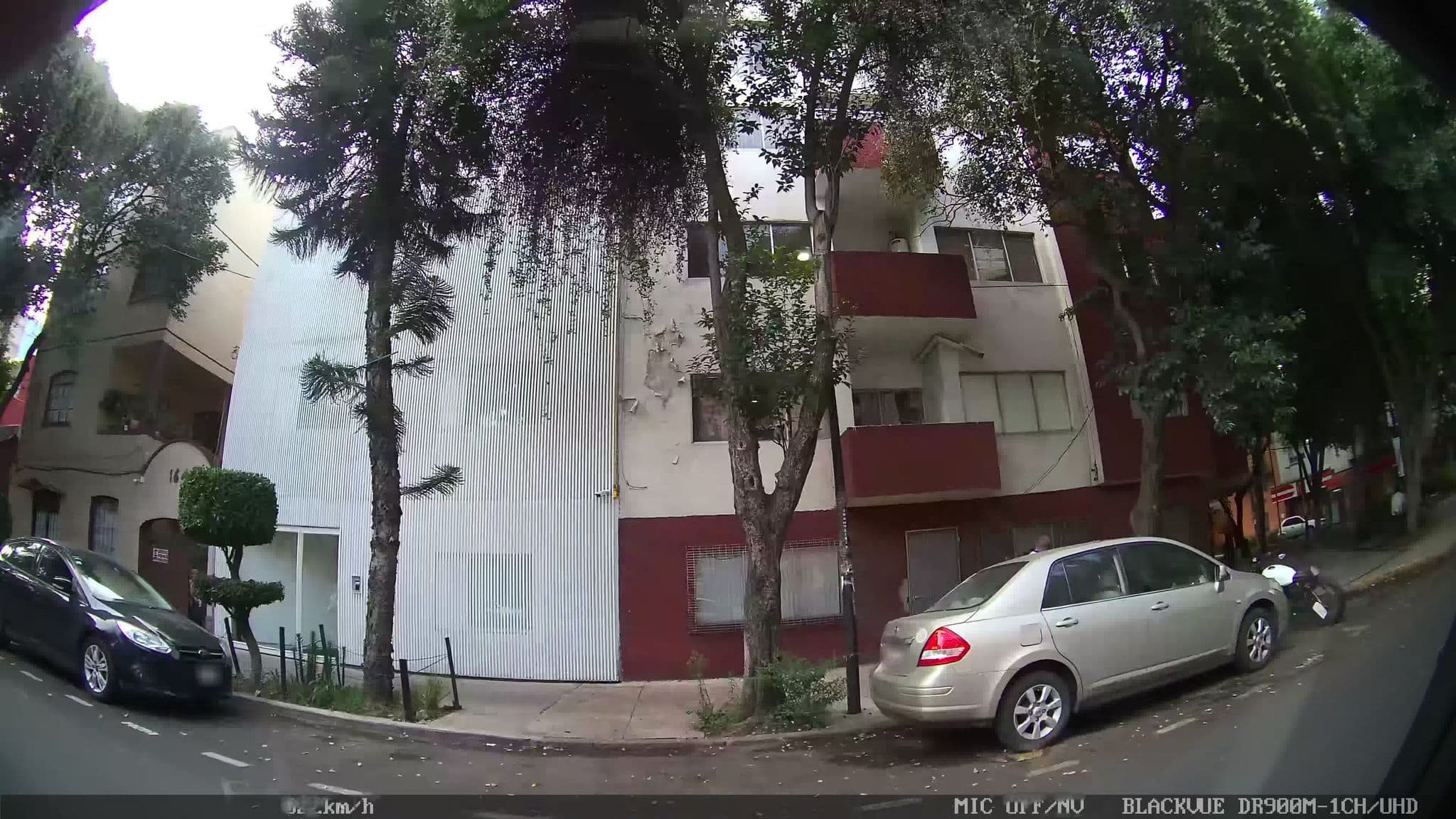 Street view near Ryo Kan, Polanco — © kaart_2 (CC BY-SA · Mapillary)
