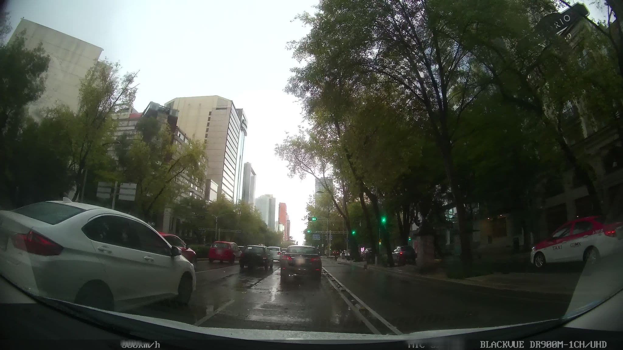 Street view near Hotel Emporio, Cuauhtémoc — © kaart_2 (CC BY-SA · Mapillary)