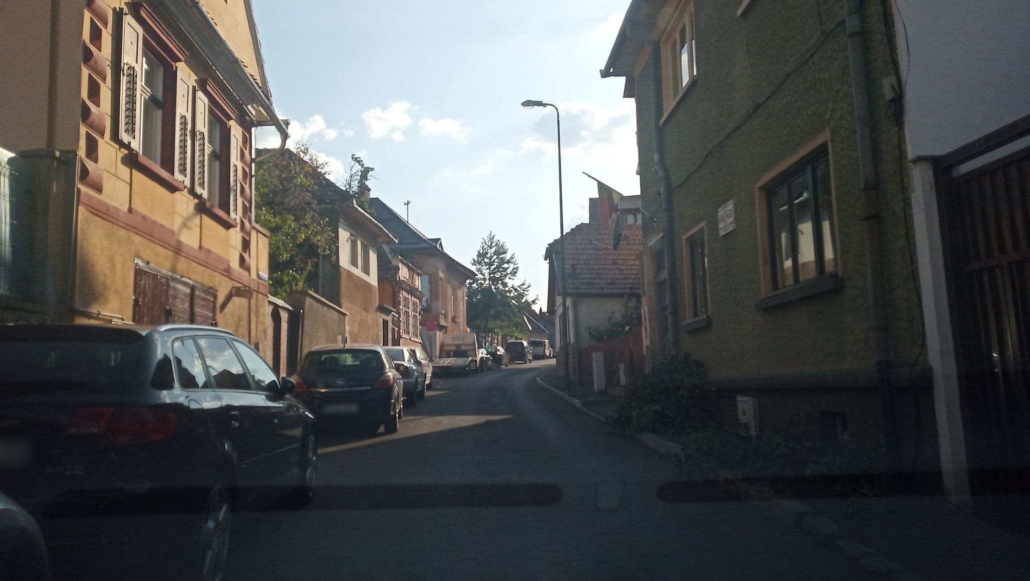 Street view near Hostel Nedfluss, Braşov
