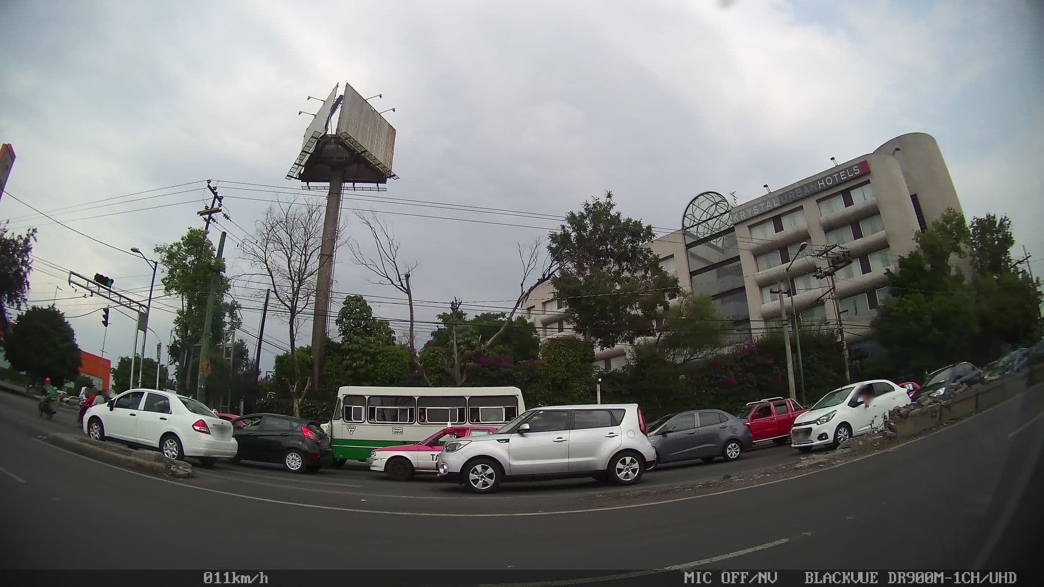 Street view near DoubleTree by Hilton, Iztacalco — © kaart_4 (CC BY-SA · Mapillary)