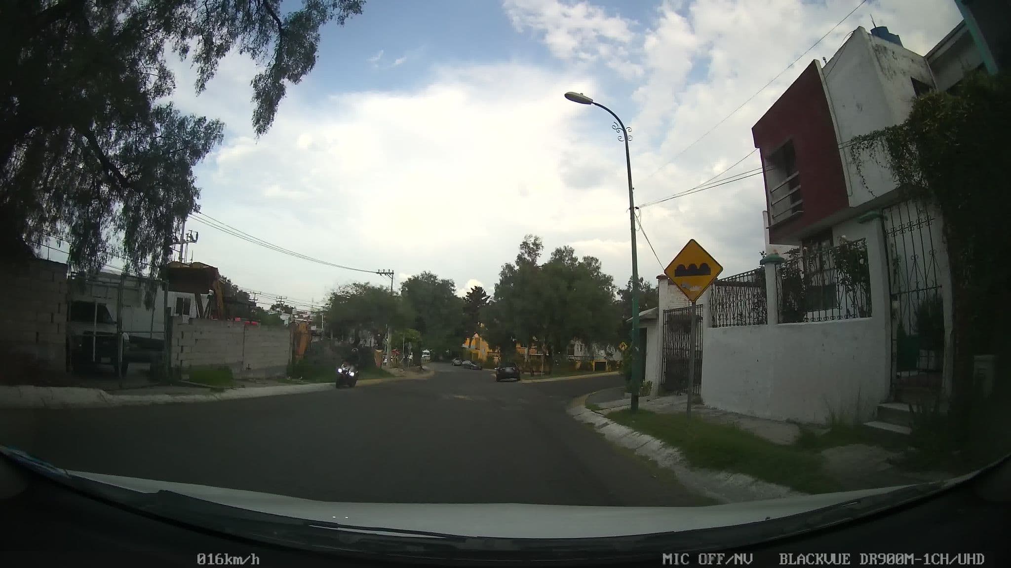 Street view near Operadora de Franquicias Alsea, Ciudad López Mateos — © kaart_1 (CC BY-SA · Mapillary)