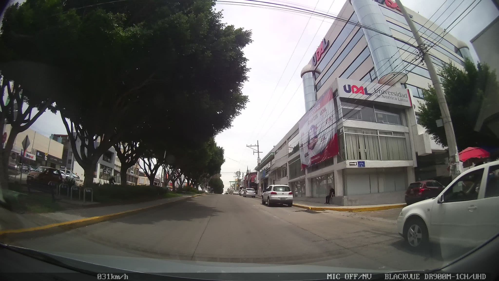 Street view near Condado Plaza Hotel, Puebla — © kaart_4 (CC BY-SA · Mapillary)