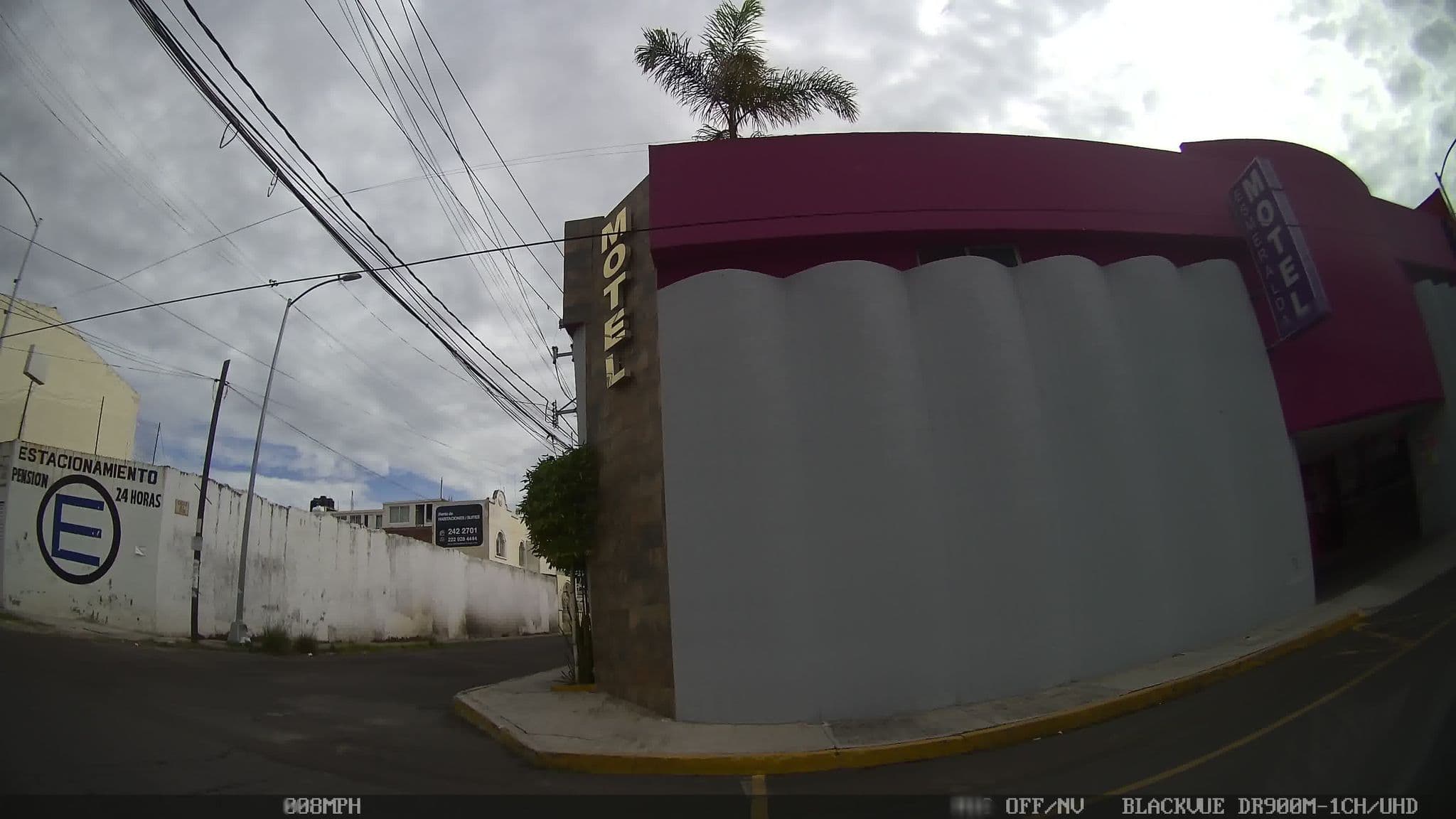 Street view near Motel Esmeralda, Puebla — © kaart_2 (CC BY-SA · Mapillary)