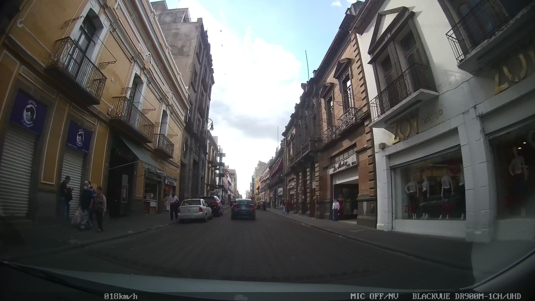 Street view near Inmobiliaria y Constructora Posadas, Puebla — © kaart_4 (CC BY-SA · Mapillary)