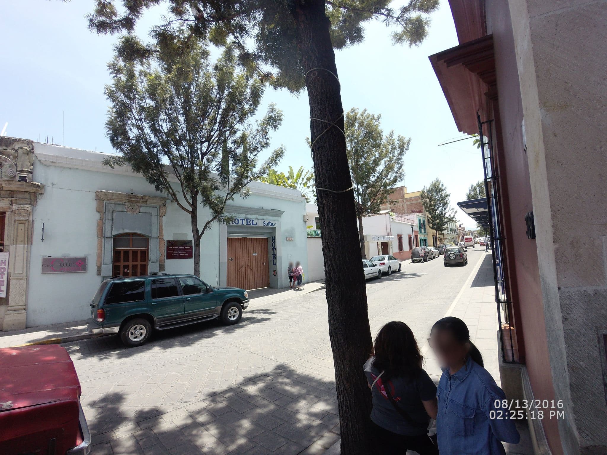 Street view near hotel colon, Oaxaca — © mapeadora (CC BY-SA · Mapillary)