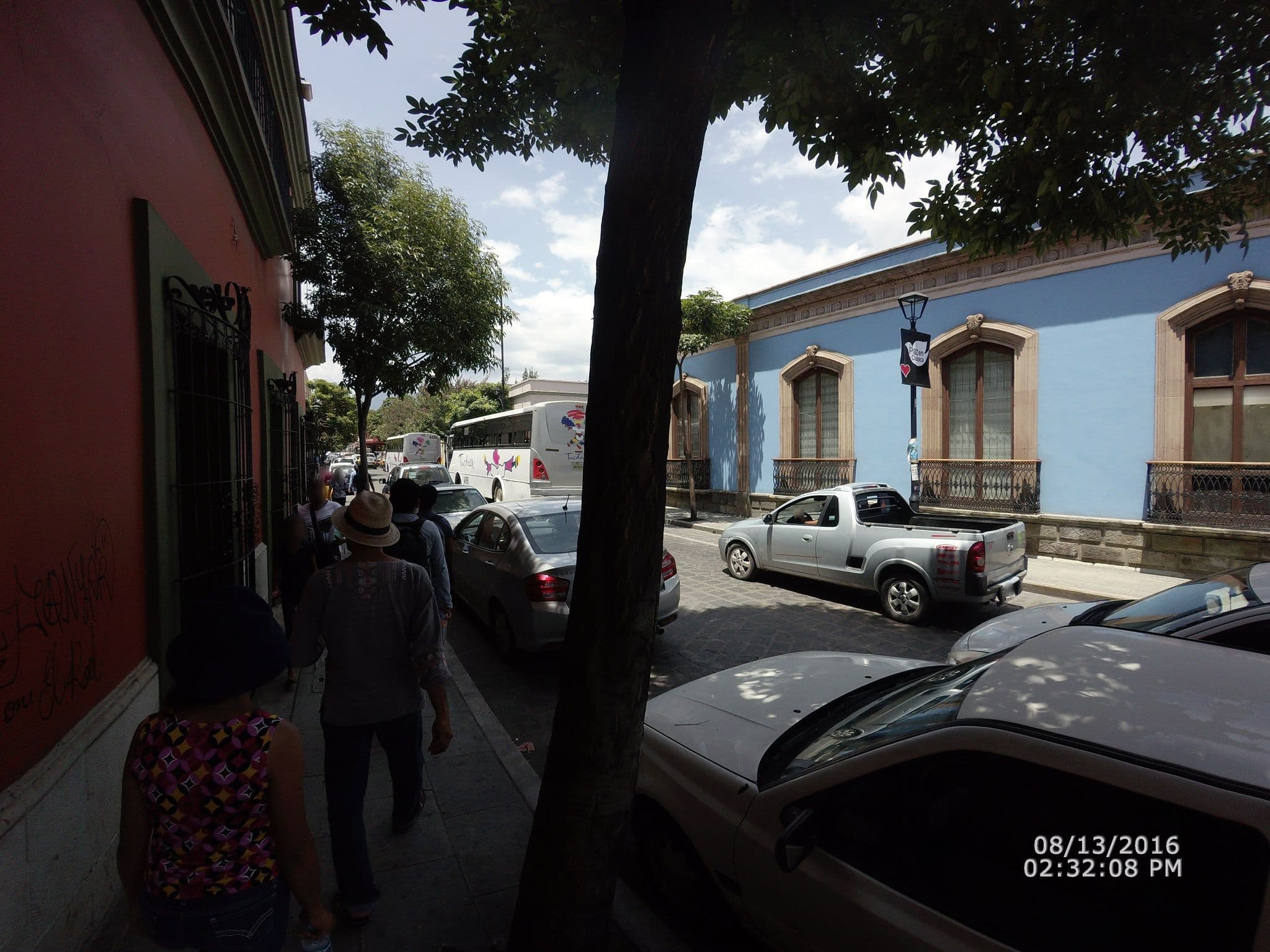 Street view near Hostal De La Noria Oaxaca, Oaxaca — © mapeadora (CC BY-SA · Mapillary)