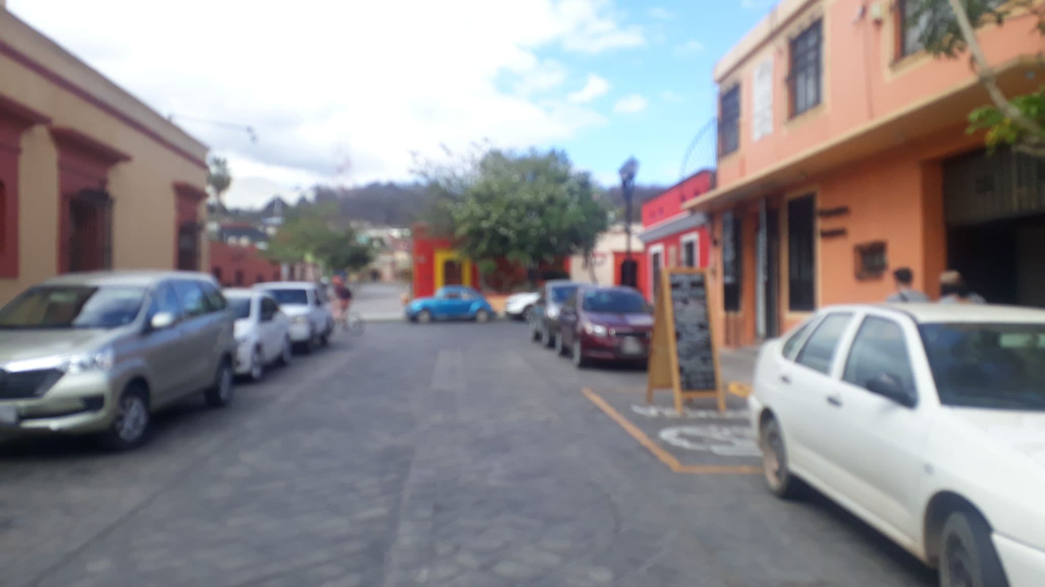 Street view near Hotel Del Cid, Oaxaca — © mapillarymatt (CC BY-SA · Mapillary)