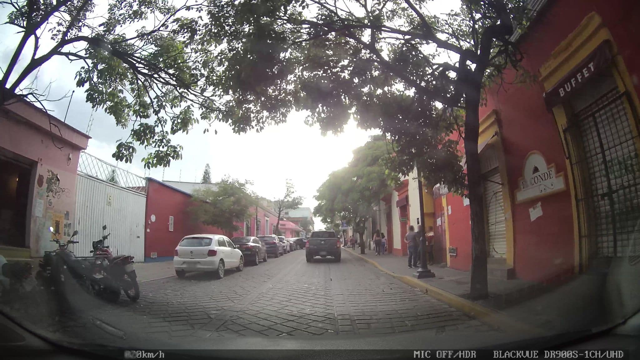 Street view near Hostal Iguana, Oaxaca — © nicovargas (CC BY-SA · Mapillary)